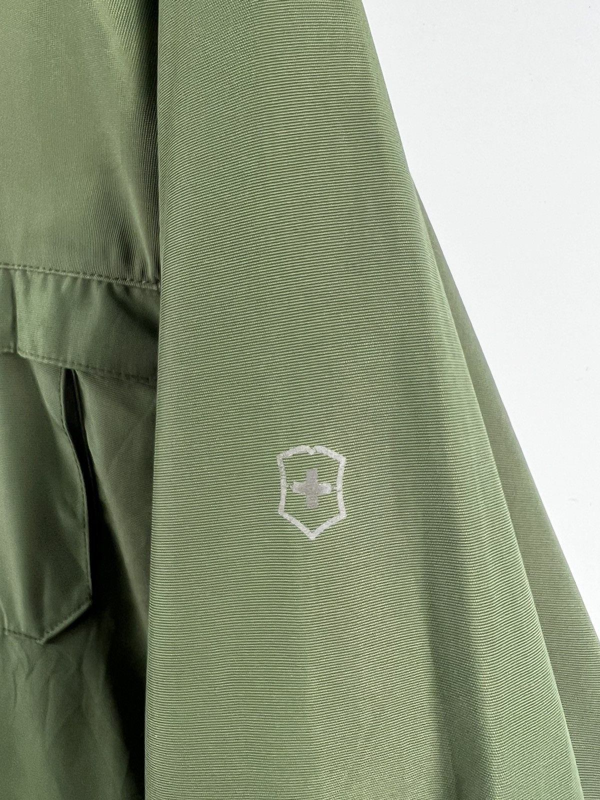 Victorinox 🔥 VICTORINOX HIDDEN HOODIE CAMP HEAVY JACKET - L Size US S / EU 44-46 / 1 - 8 Thumbnail