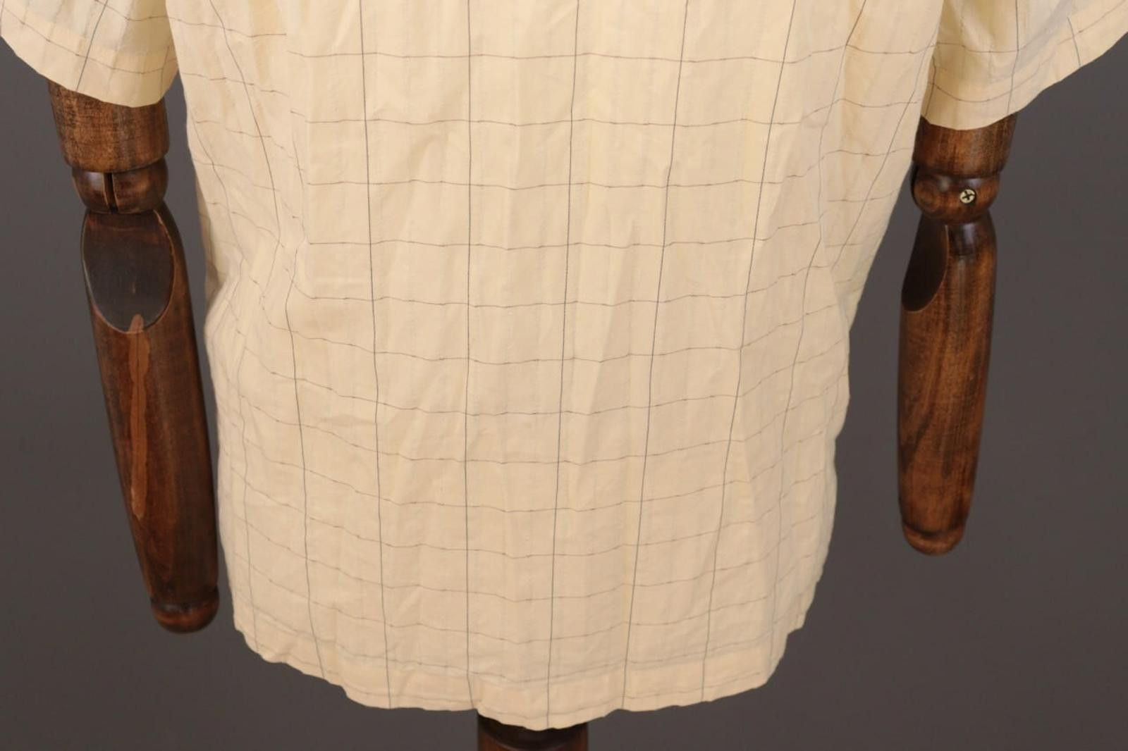 Guy Laroche Vintage Guy Laroche Paris Beige Check Shirt Size 4 Size US M / EU 48-50 / 2 - 11 Thumbnail
