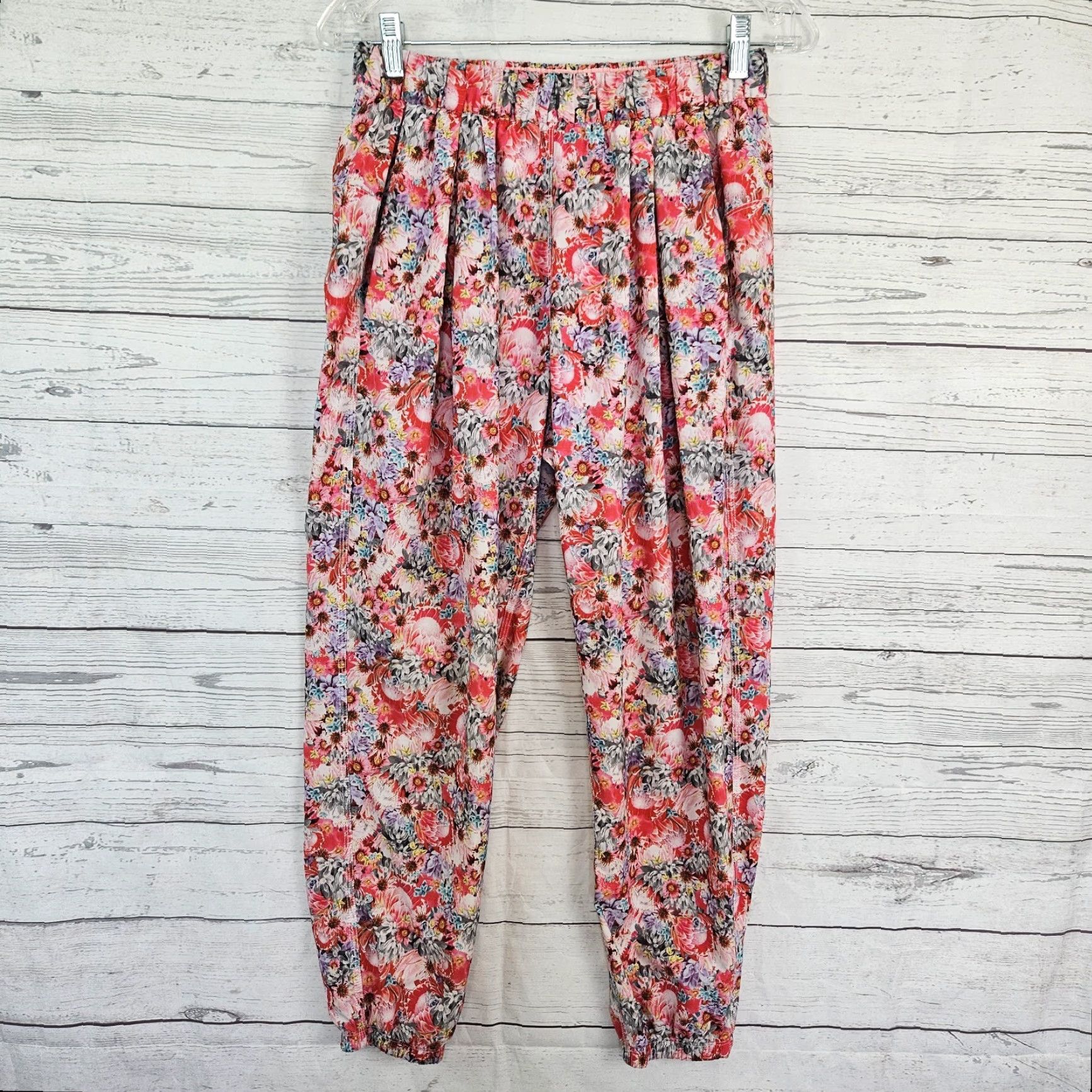 Lululemon Lululemon Womens Rollin With My Omies Joggers Sz 6 Flowabunga Floral Cropped Multicolor Pink Red Women 6 Jogger Pants Ready Womens Size 28" / US 6 / IT 42 - 2 Thumbnail