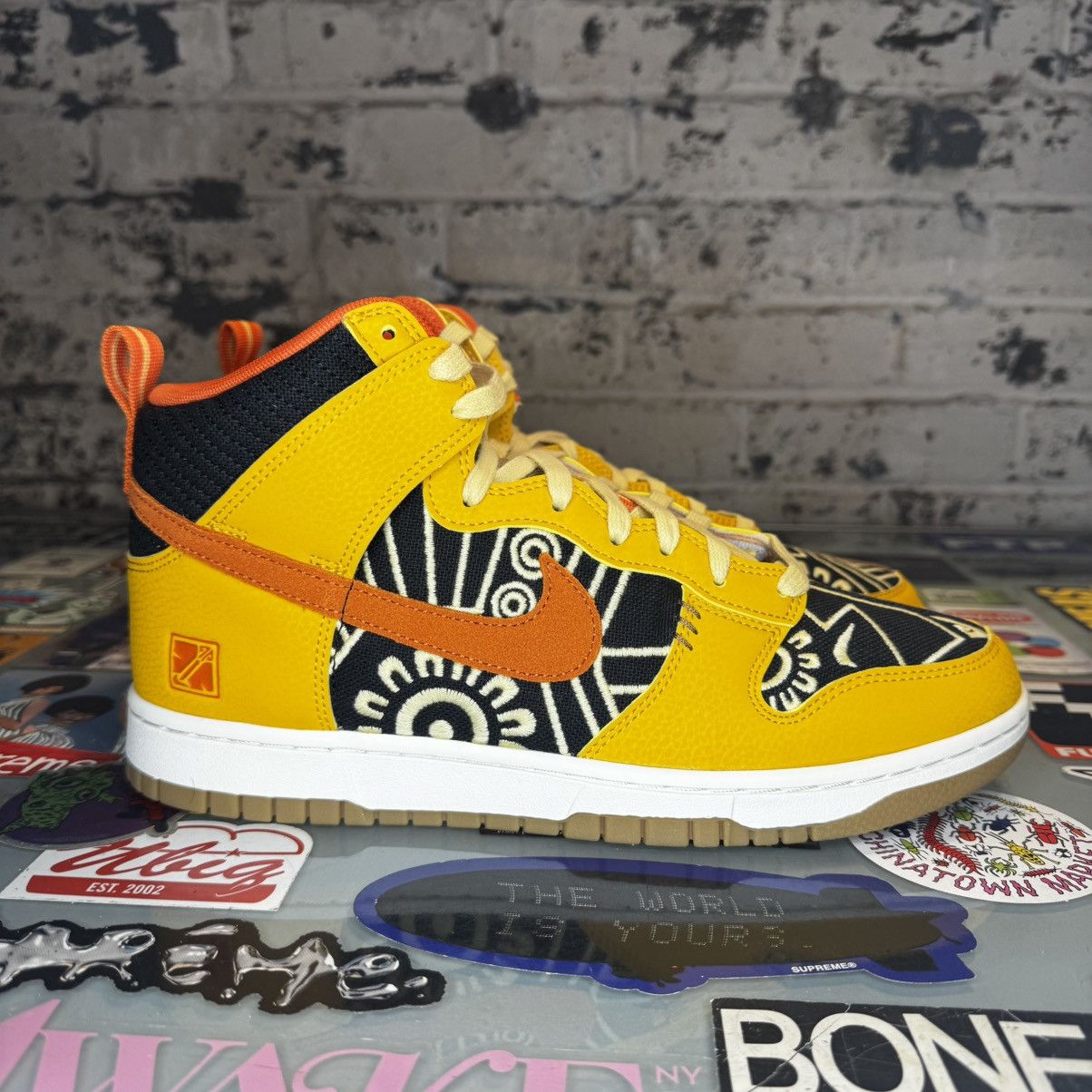 Nike Nike Dunk High PRM Somos Familia Size 10 New In Box 2022 Size US 10 / EU 43 - 3 Thumbnail
