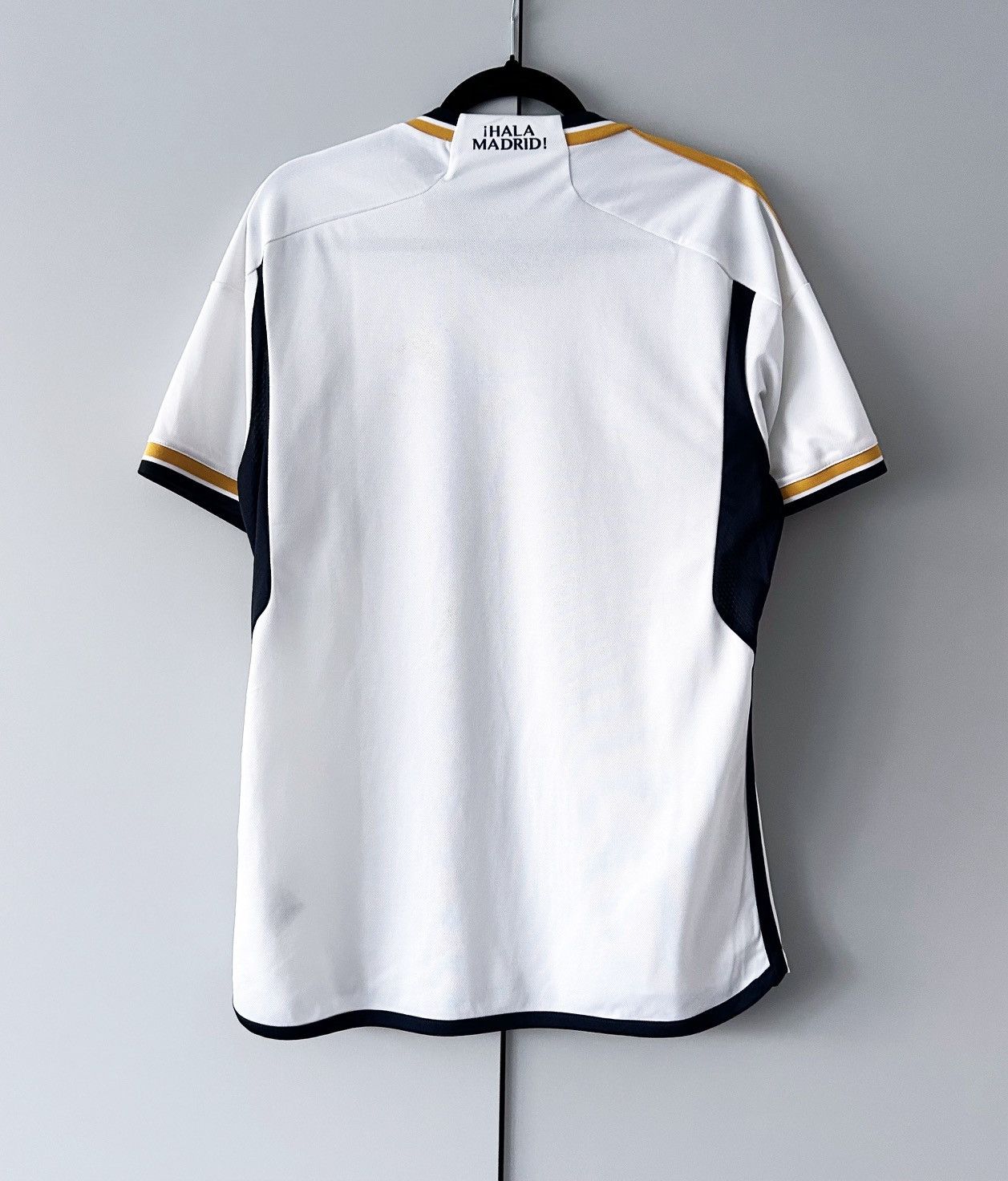 Adidas Real Madrid jersey 2023 2024 adidas Size US M / EU 48-50 / 2 - 8 Thumbnail