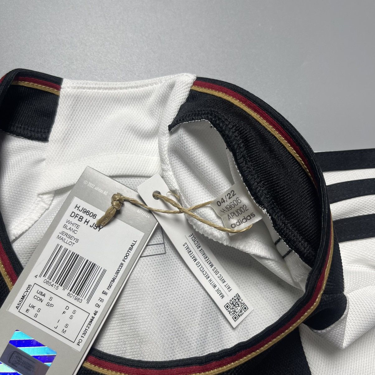 Adidas GERMANY ADIDAS 2022 WORLD CUP SOCCER HOME JERSEY #6 KIMMICH Size US S / EU 44-46 / 1 - 6 Thumbnail