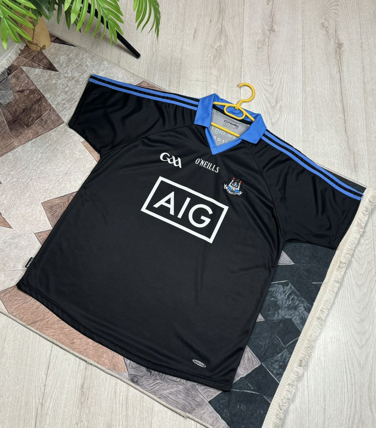Other NWT O'Neills Soccer Jersey Men's XL Croke Park Classic Size US XL / EU 56 / 4 - 13 Thumbnail