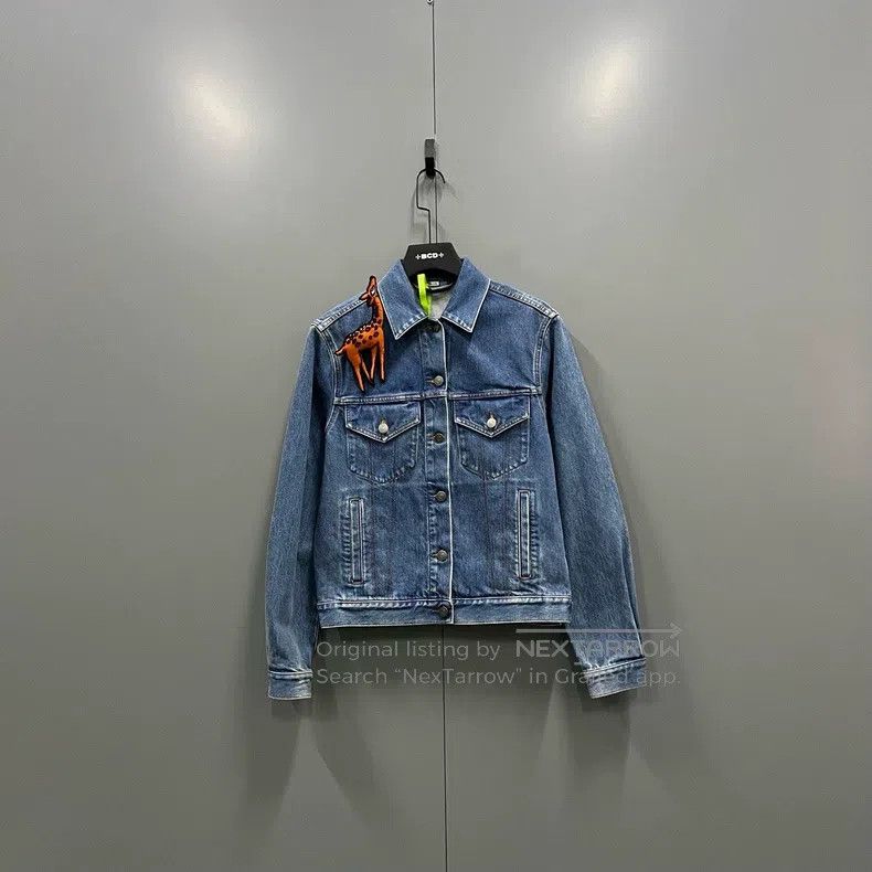 Gucci Gucci Giraffe dolls make old denim jackets Size S / US 4 / IT 40 - 1 Thumbnail