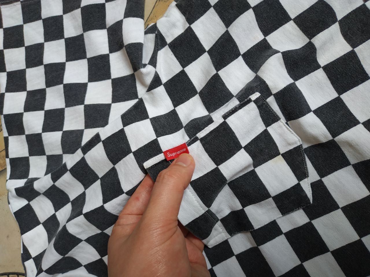 Supreme Supreme Checkerboard Pocket Tee Black/White Small Box Logo Size US M / EU 48-50 / 2 - 17 Thumbnail