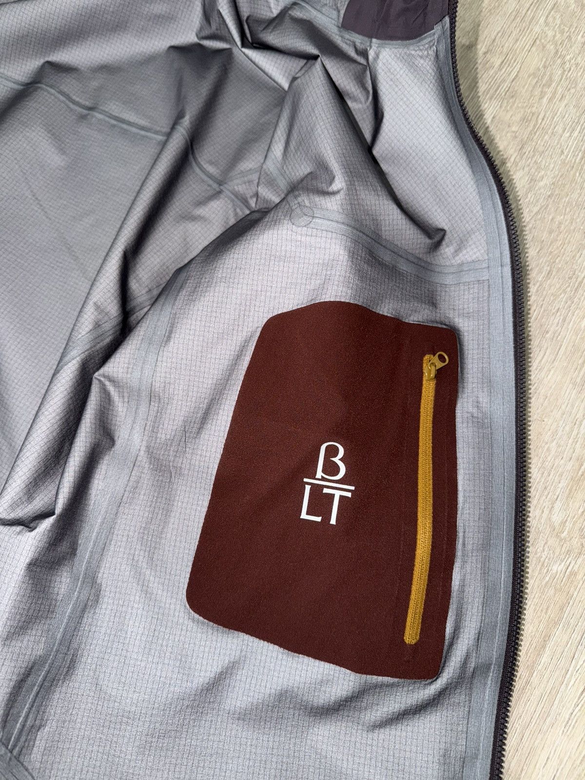 Arc'teryx Arc'teryx Beta LT Jacket Men's 2019 "Dimma" Size US M / EU 48-50 / 2 - 4 Thumbnail
