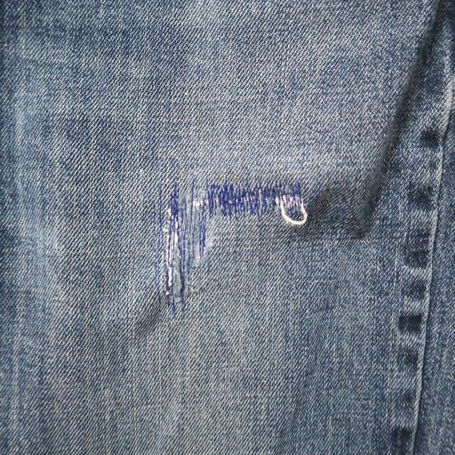 Levi's VINTAGE Levi's 527 Jeans Men 34x32 Blue Denim Distressed Bootcut Pants 5-Pocket Regular Inseam 32 Zip Closure Leather Logo Mens Size US 34 / EU 50 - 4 Thumbnail