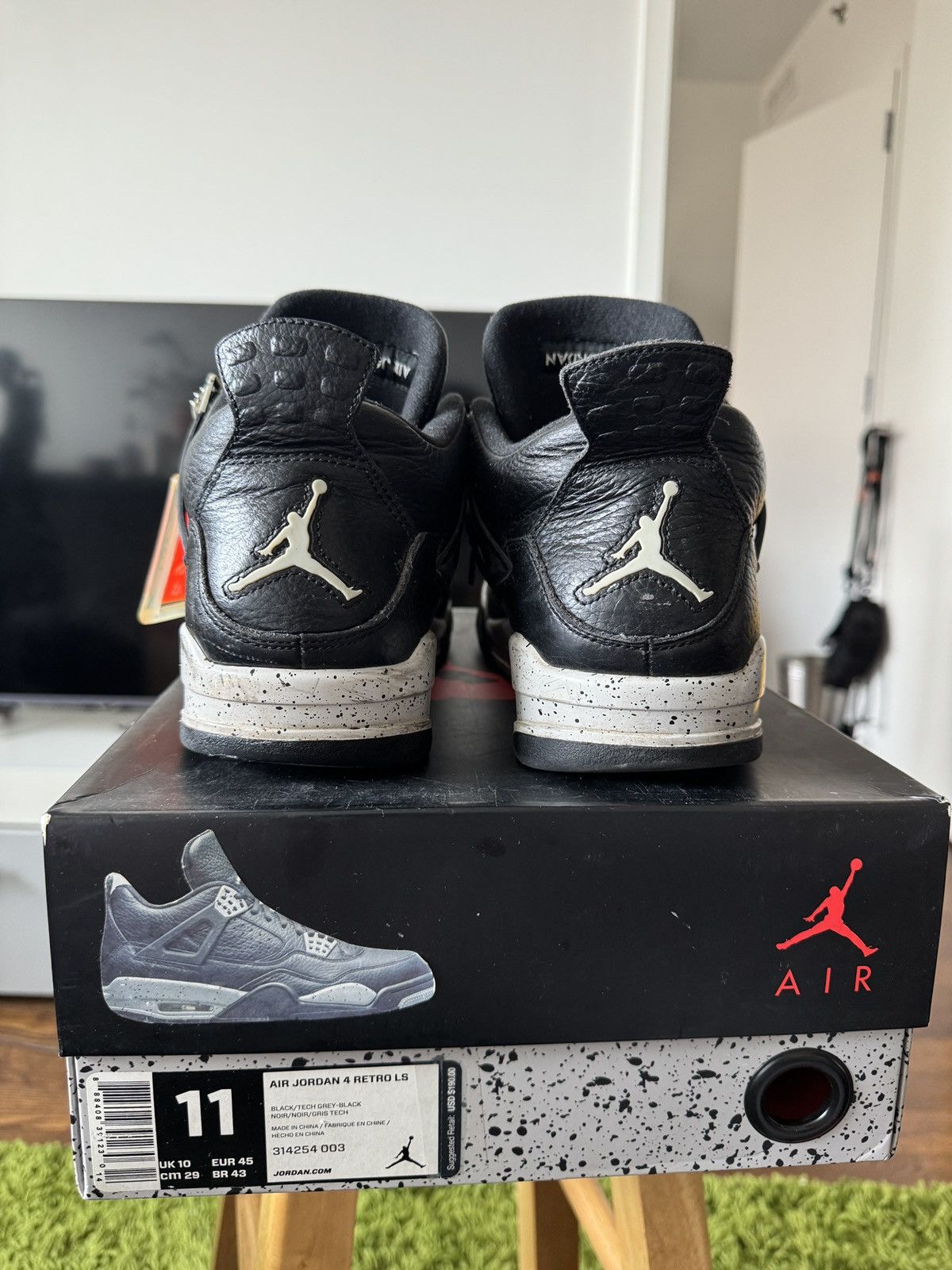 Jordan Brand × Nike Air Jordan 4 Retro LS "Oreo" (2015) Size US 11 / EU 44 - 4 Thumbnail