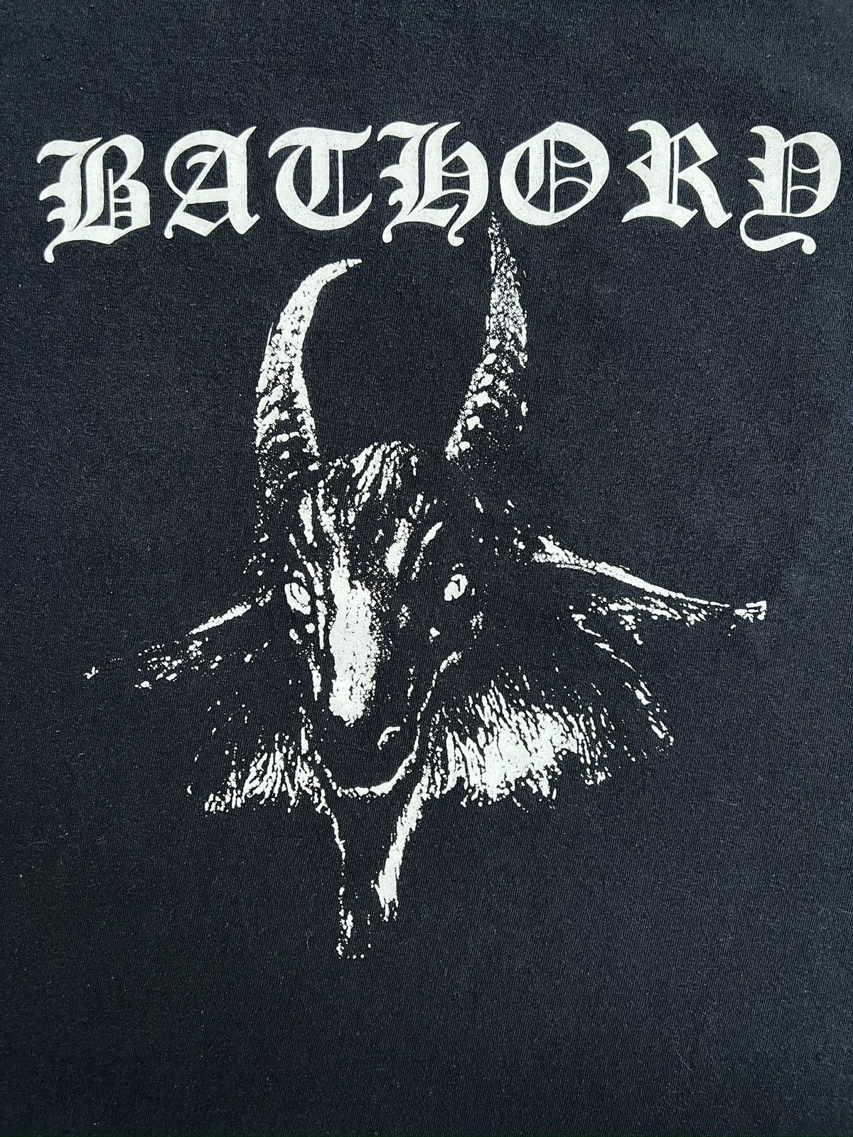Vintage 2000s Bathory 1984 Band Tee Size US M / EU 48-50 / 2 - 3 Thumbnail