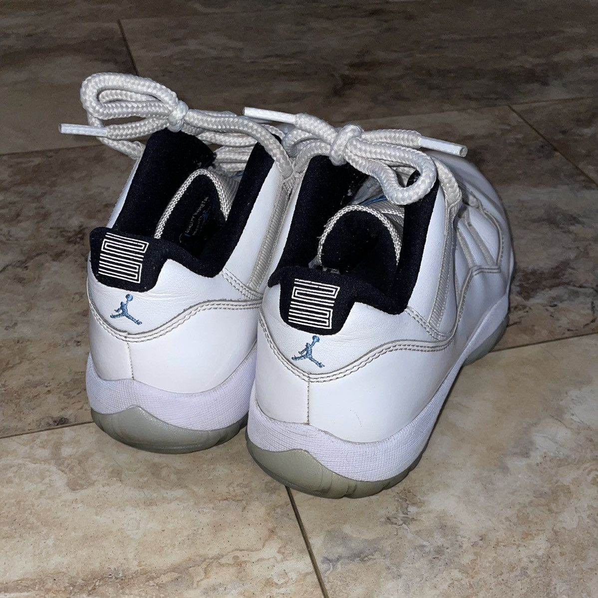 Jordan Brand Jordan 11 Retro Low Legend Blue Size 7 Size US 7 / EU 40 - 4 Thumbnail