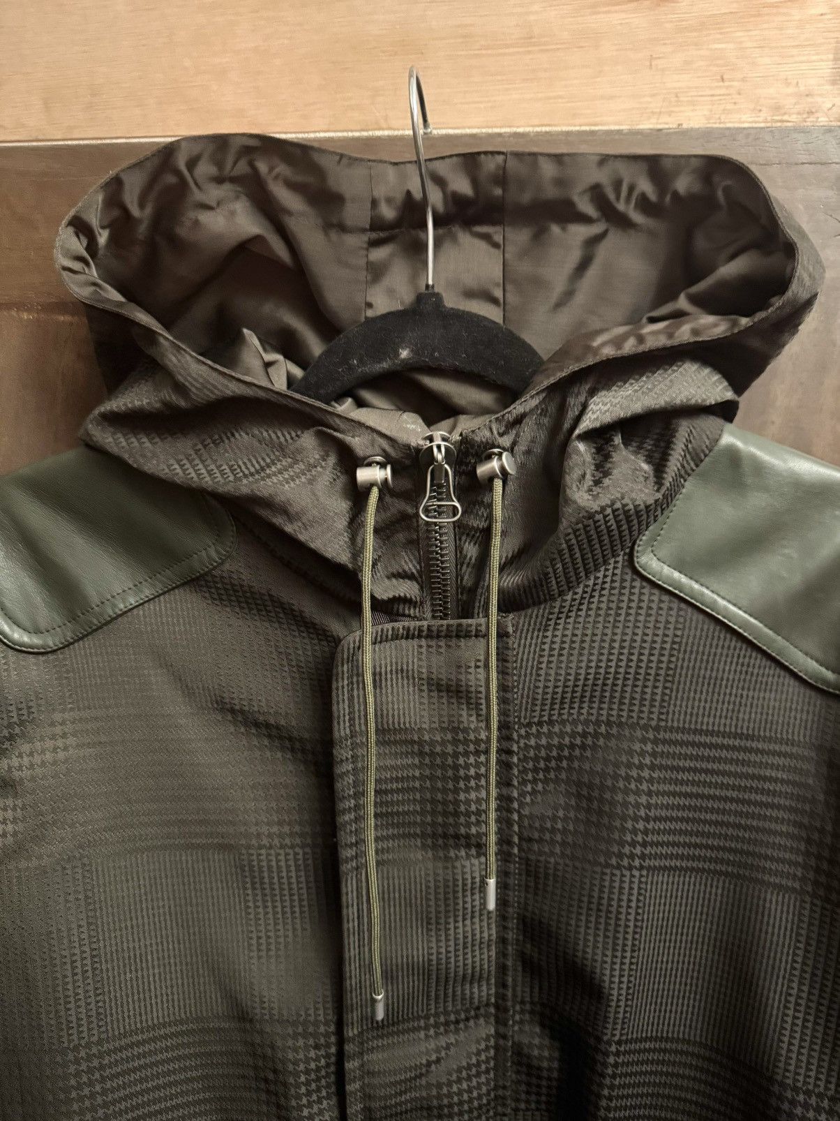 Cerruti 1881 cerruti 1881 runway jacquard & leather parka coat 48 Size US M / EU 48-50 / 2 - 7 Thumbnail