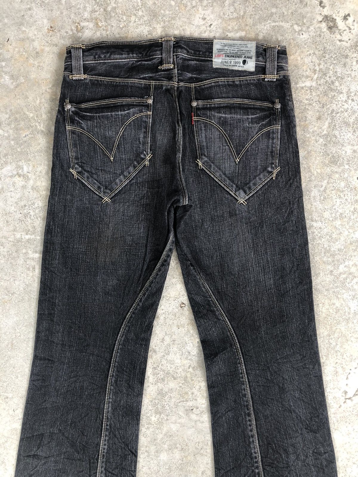 Levi's Y2k Levi’s Engineered Flared Jeans Distressed Size US 31 - 8 Thumbnail
