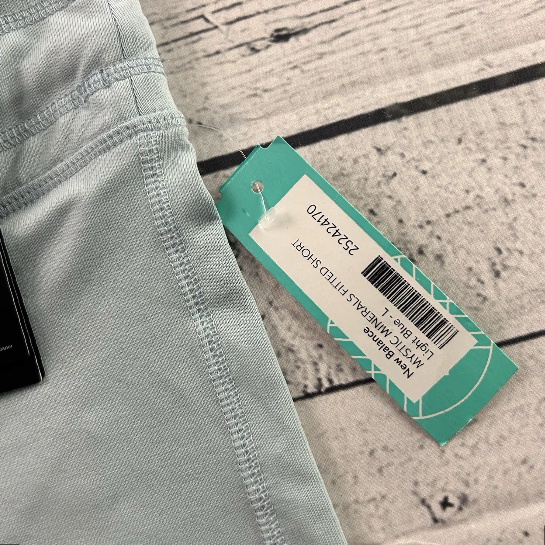 New Balance New Balance Athletic Shorts Womens L Blue Size 36" / US 14 / IT 50 - 5 Thumbnail