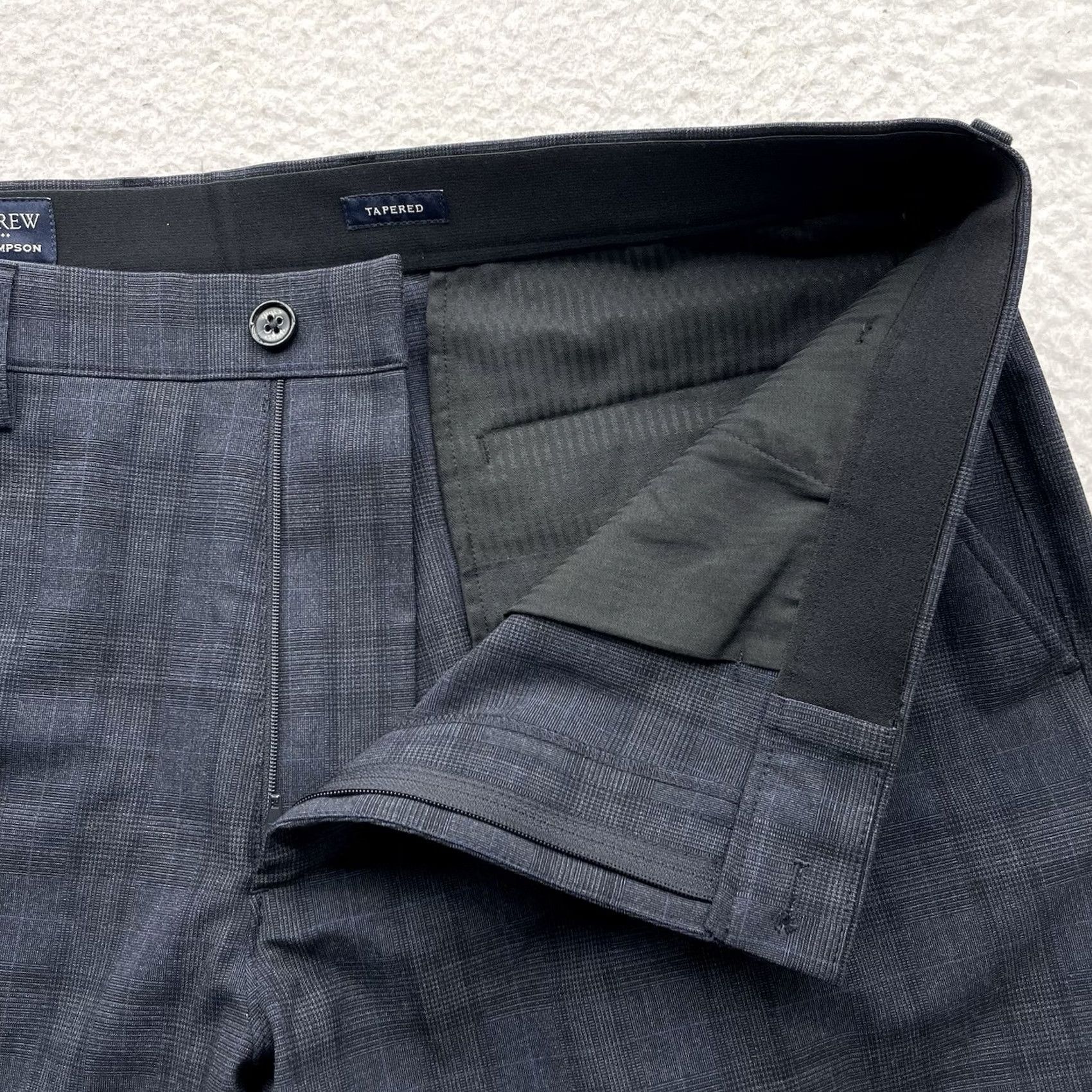 J.Crew J.CREW Thompson Pants Mens 38x27 Gray Glenn Plaid Tapered Hemmed Dress Pants Regular Front Flat Front 7- pockets Mix Size US 38 / EU 54 - 4 Thumbnail