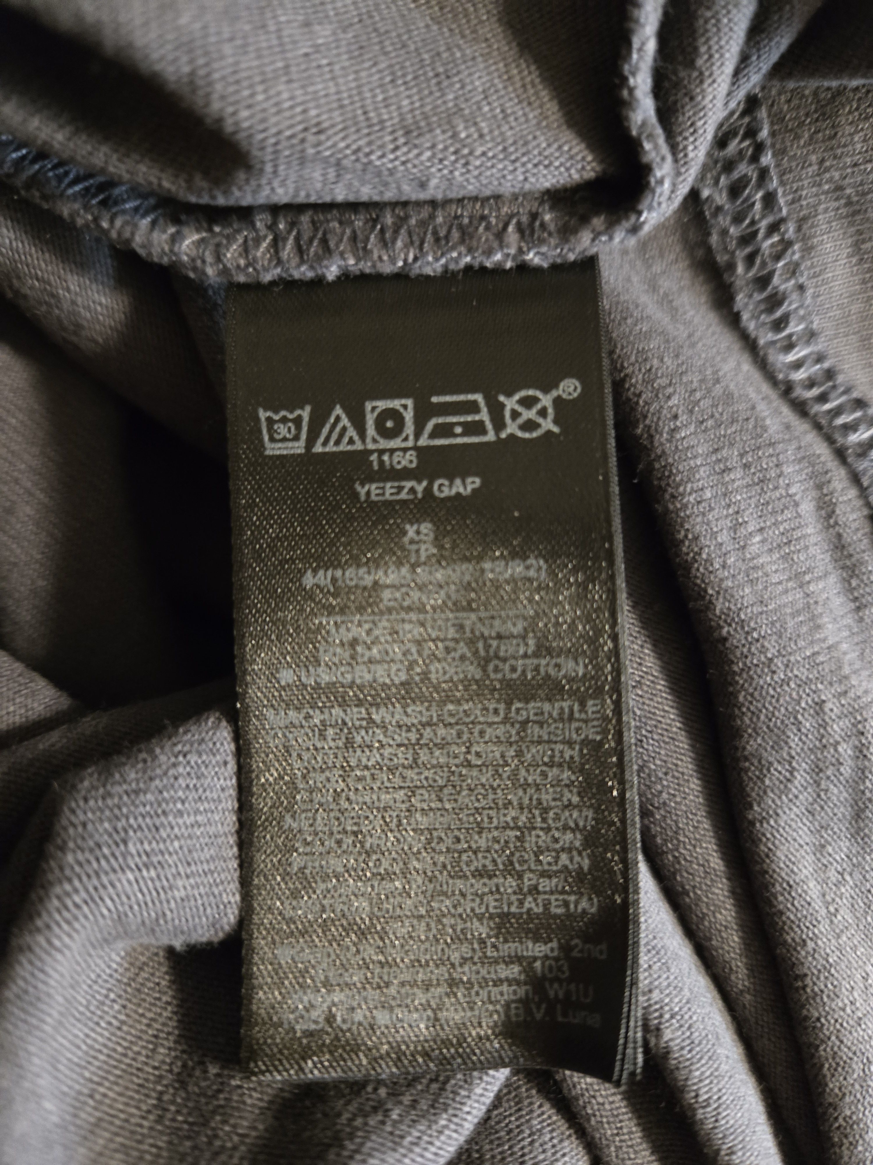 Balenciaga × Gap × Kanye West Yeezy gap balenciaga dove long sleeve tee dark green size xs Size US XS / EU 42 / 0 - 4 Thumbnail