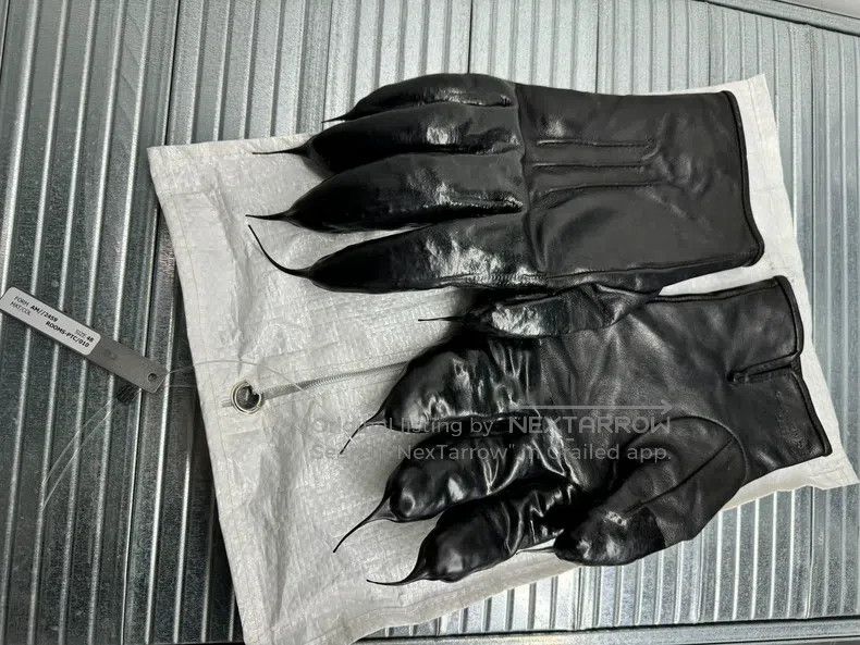 小物 Carol Christian Poell Gloves O.DYED DISPARATE FINGERCUFF GLOVES / CAROL CHRISTIAN POELL