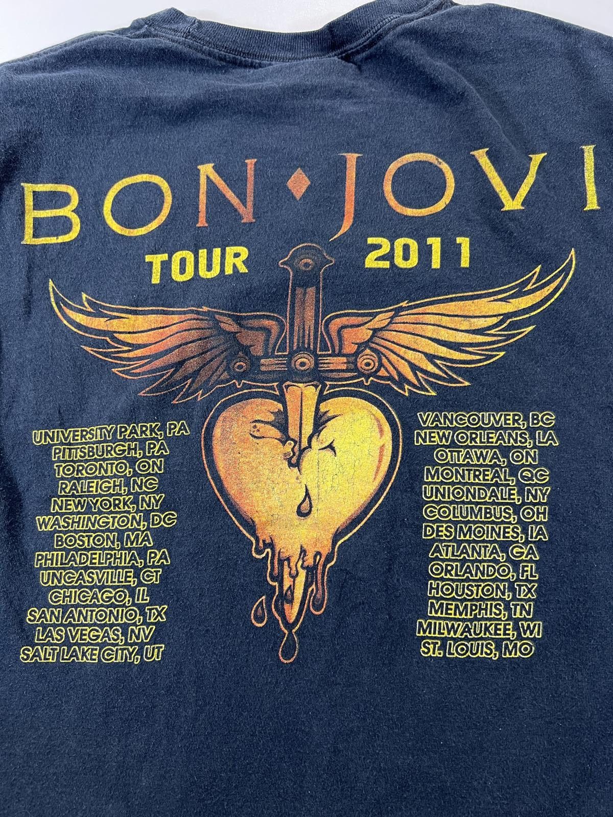 Hanes Bon Jovi Live 2011 Tour Graphic T-Shirt Size US S / EU 44-46 / 1 - 8 Thumbnail
