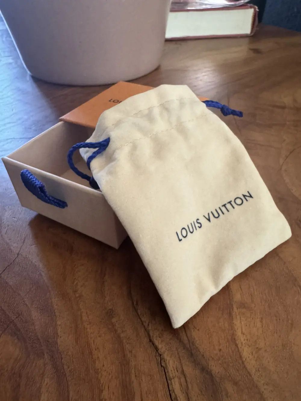 Louis Vuitton Louis Vuitton Monogram Sunrise Bracelet Size ONE SIZE - 2 Thumbnail