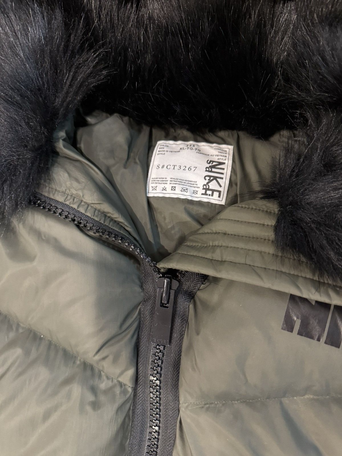 Nike × Sacai Nike x sacai Women’s Faux Fur Down Jacket – CT3267-355 XL Size XL / US 12-14 / IT 48-50 - 2 Thumbnail