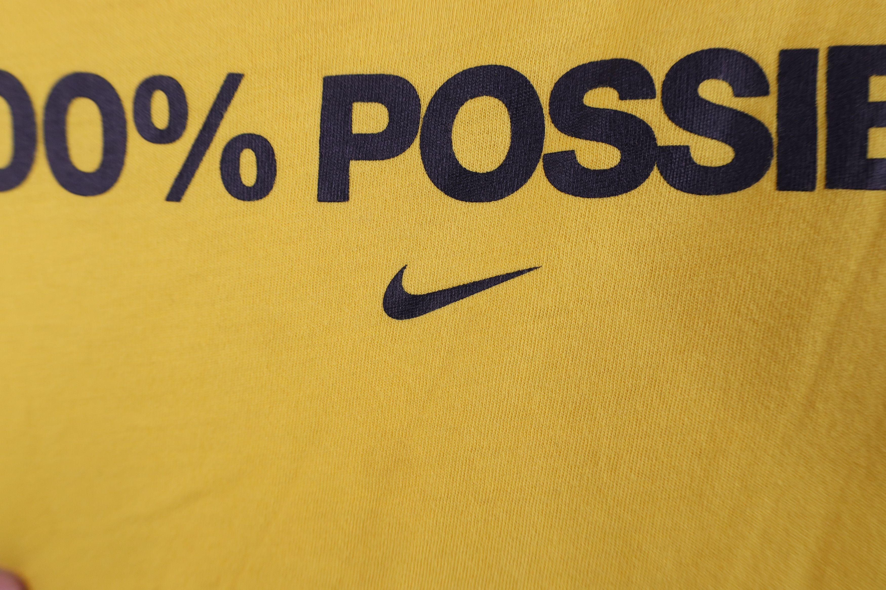 Nike Vintage Nike Livestrong Lance Armstrong Swoosh T-Shirt Size US L / EU 52-54 / 3 - 5 Thumbnail