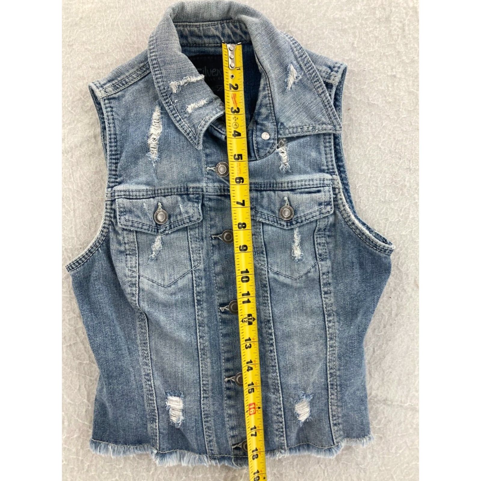Silver Jeans Co. Silver Jeans Denim Vest Womens Small Blue Distressed Button Up Pockets Raw Hem Size 28" / US 6 / IT 42 - 4 Thumbnail