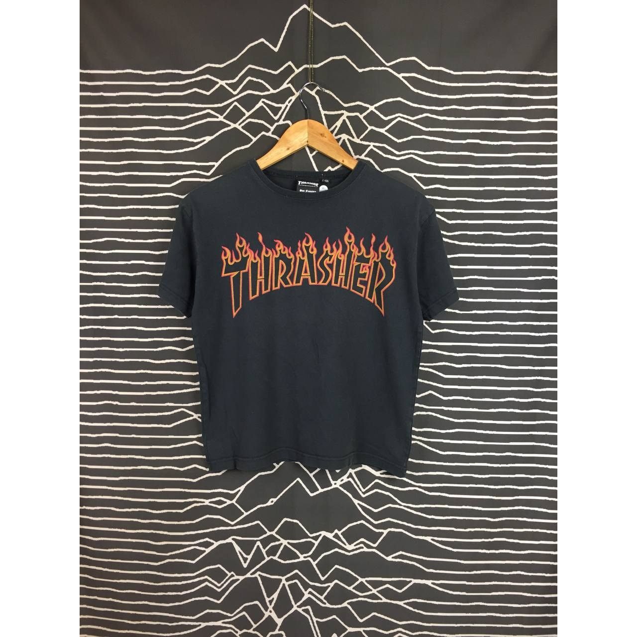 Thrasher × Vintage Thrasher Skateboard Magazine Fire Flame Skate Tee Size 150 Size US S / EU 44-46 / 1 - 2 Thumbnail
