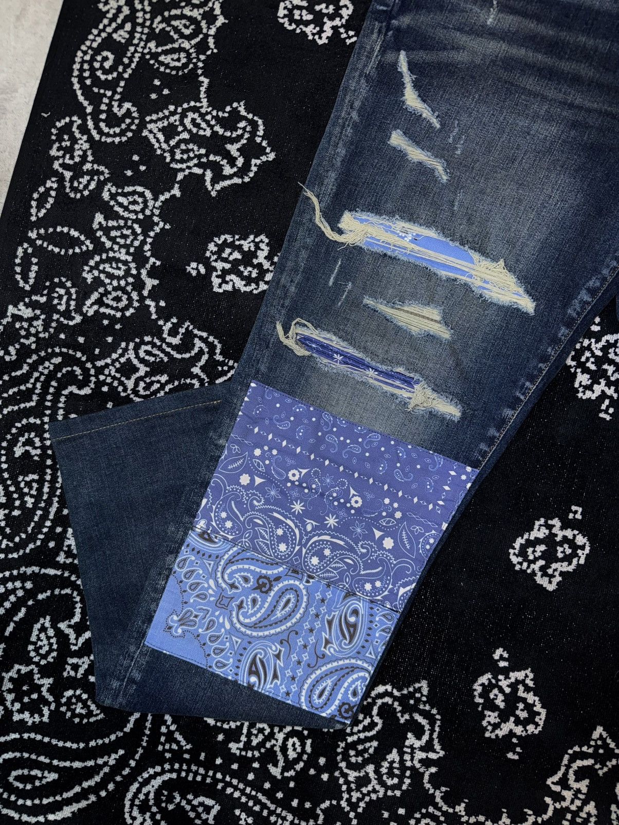 Amiri AMIRI BANDANA PURPLE PATCH JEANS Size US 36 / EU 52 - 3 Thumbnail