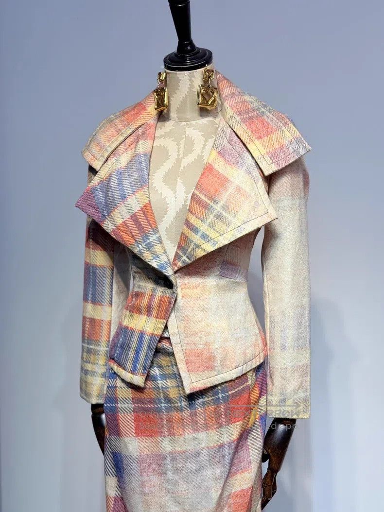 Vivienne Westwood Vivienne Westwood Faded distressed fabric button high-neck Size XS / US 0-2 / IT 36-38 - 7 Thumbnail