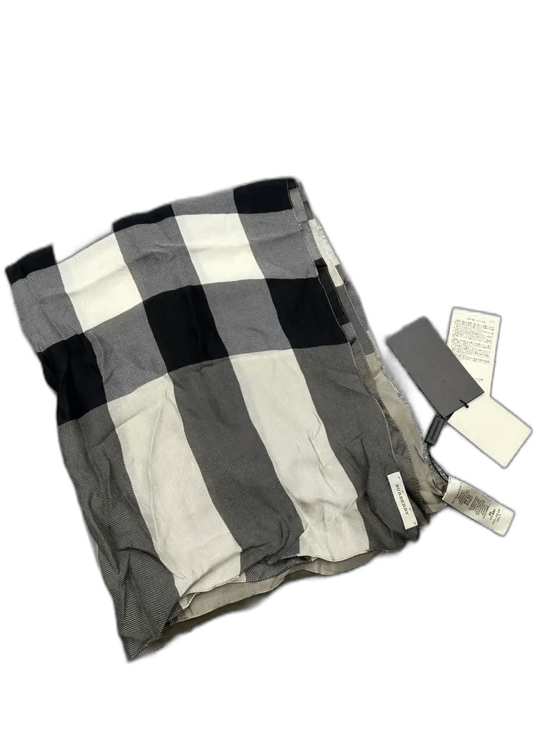 Burberry Burberry Checked Silk Scarf with Tags Size ONE SIZE - 1 Thumbnail