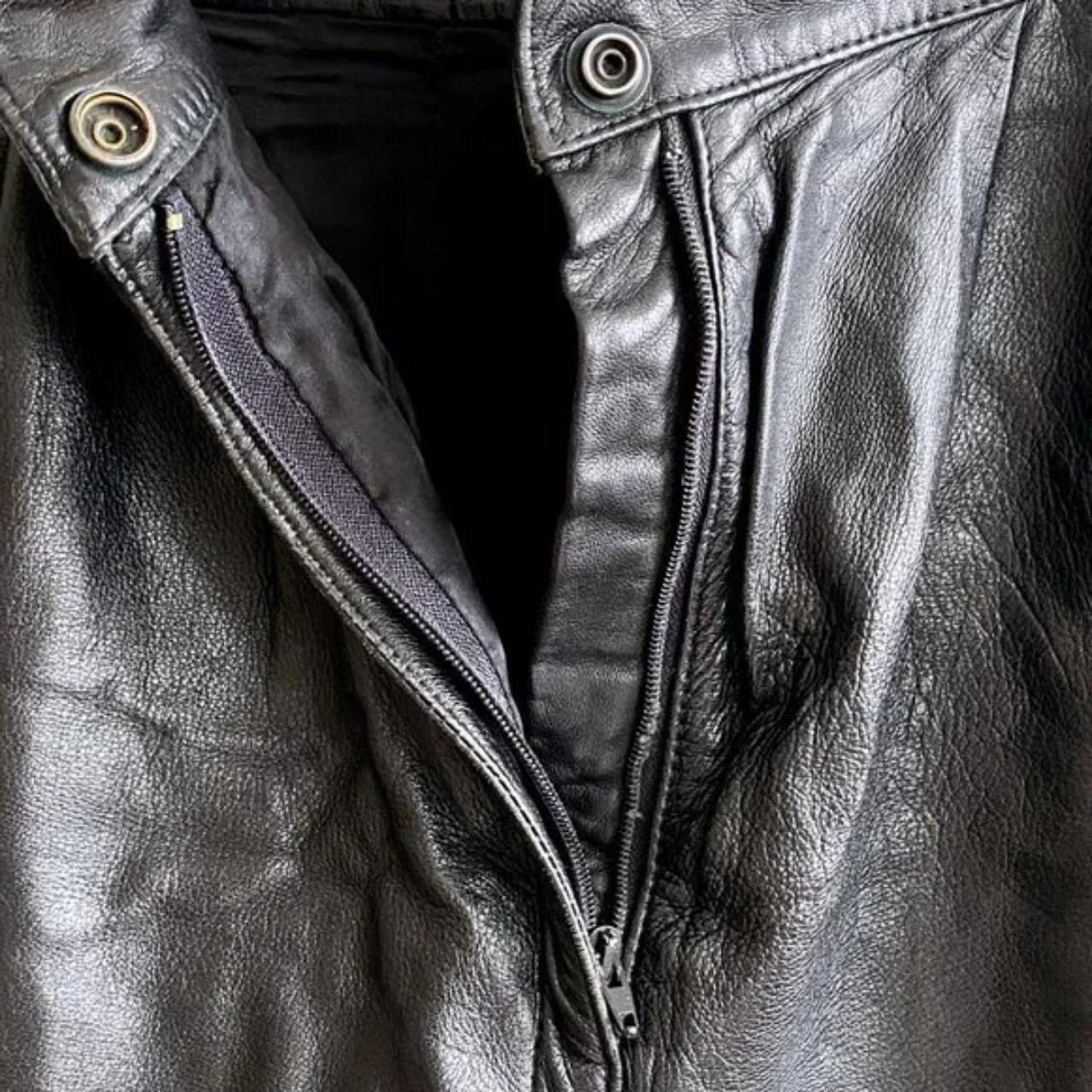 Vintage VINTAGE High Waist Leather Shorts Size 26" / US 2 / IT 38 - 2 Thumbnail