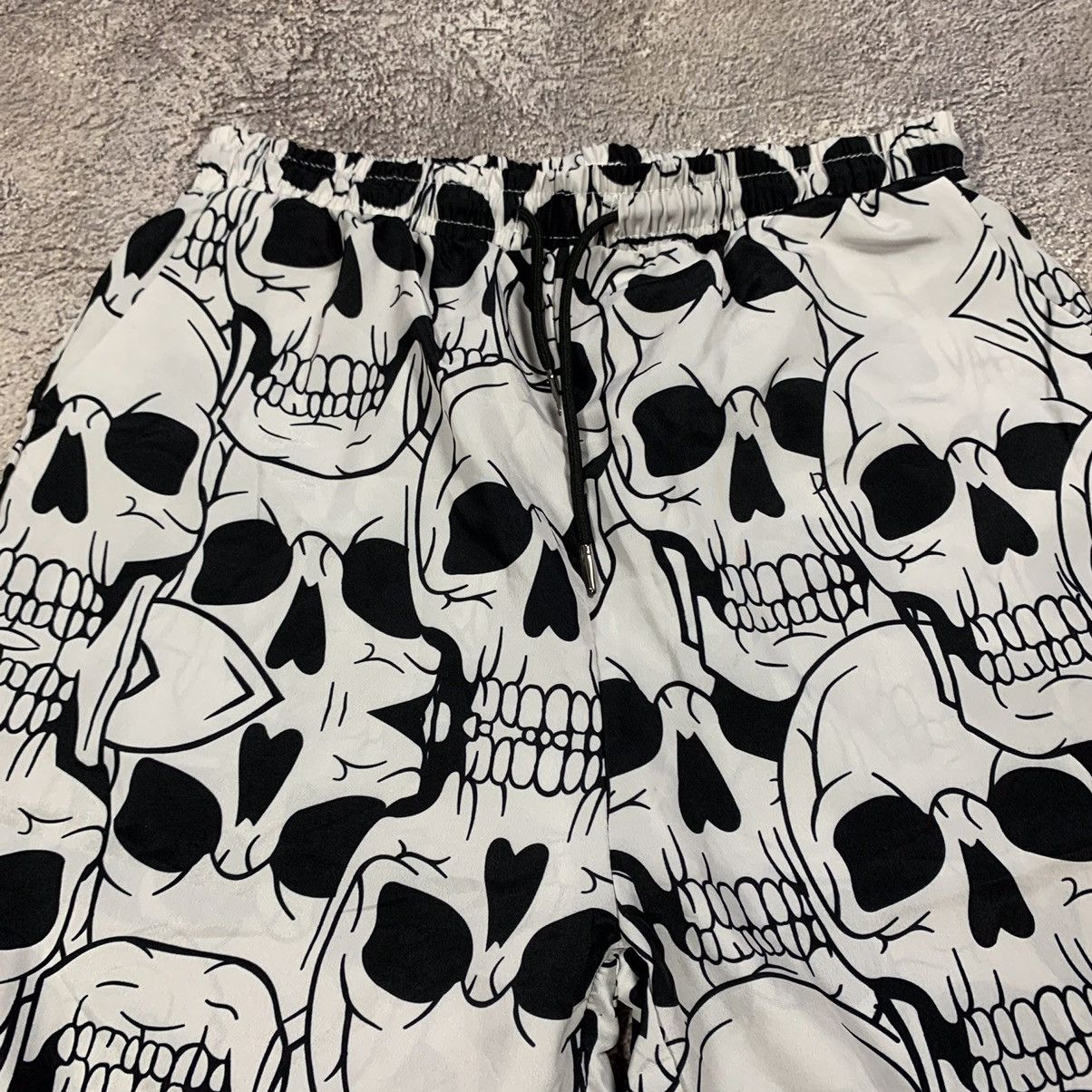 Vintage Vintage Y2K Skull All Over Print Shorts Streetwear Slim 36 Size US 36 / EU 52 - 3 Thumbnail