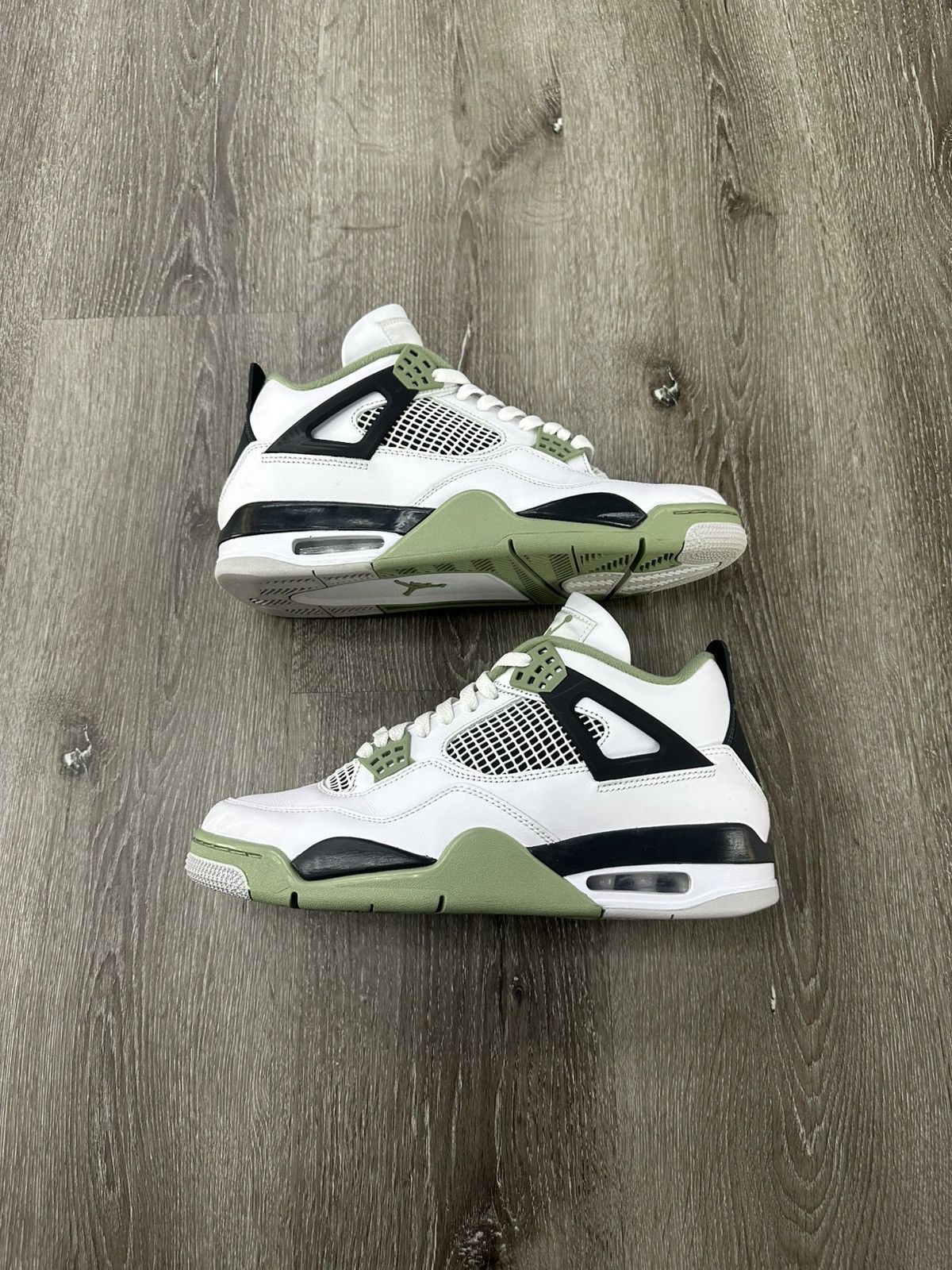 Jordan Brand Air Jordan 4 Retro “Seafoam” (WMNS) **PRE-OWNED** Size US 11.5 / IT 41.5 - 1 Thumbnail