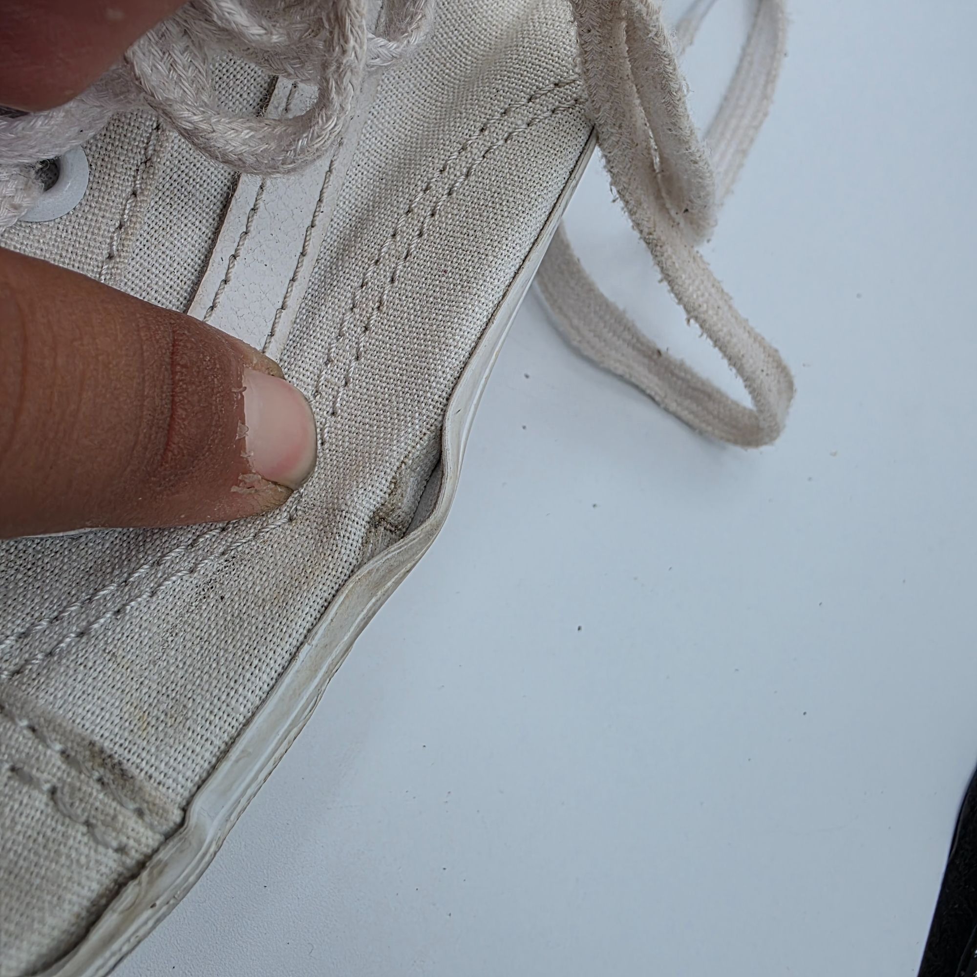 Vans Vans Old Skool Platform Womens Size 8.5 Triple White Athleti Size US 8.5 / IT 38.5 - 8 Thumbnail