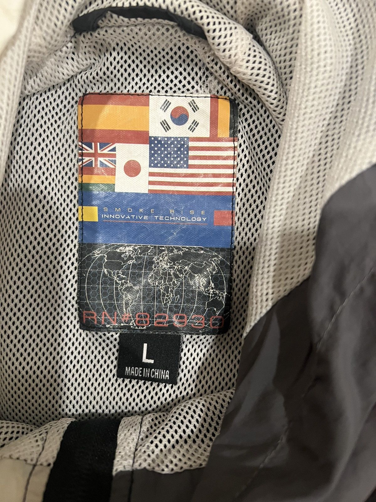 Smoke Rise Smoke Rise Windbreaker Size US L / EU 52-54 / 3 - 4 Thumbnail