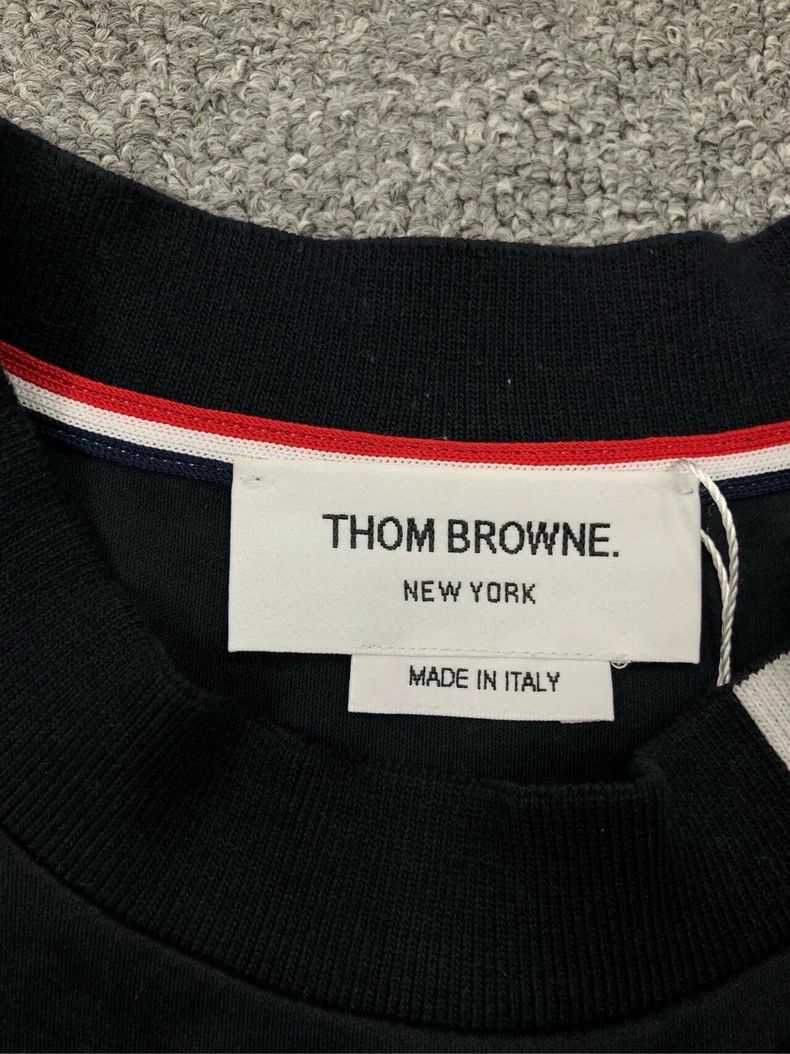 Thom Browne Thom Browne Classic three barred short sleeves Size US L / EU 52-54 / 3 - 3 Thumbnail