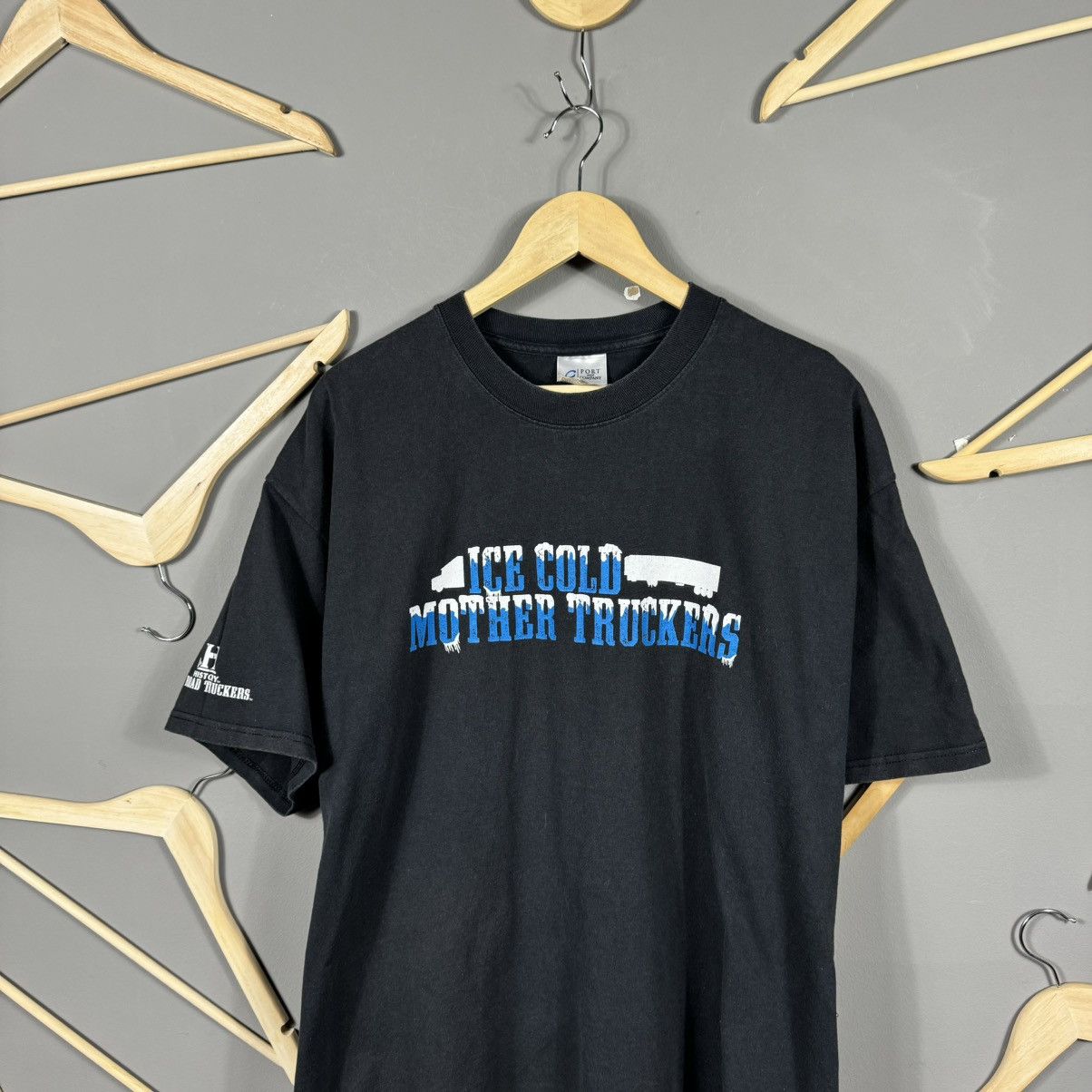 TRUKFIT × Vintage Ice Road Cold Mother Truckers by History Channel T-shirt Size US XL / EU 56 / 4 - 3 Thumbnail
