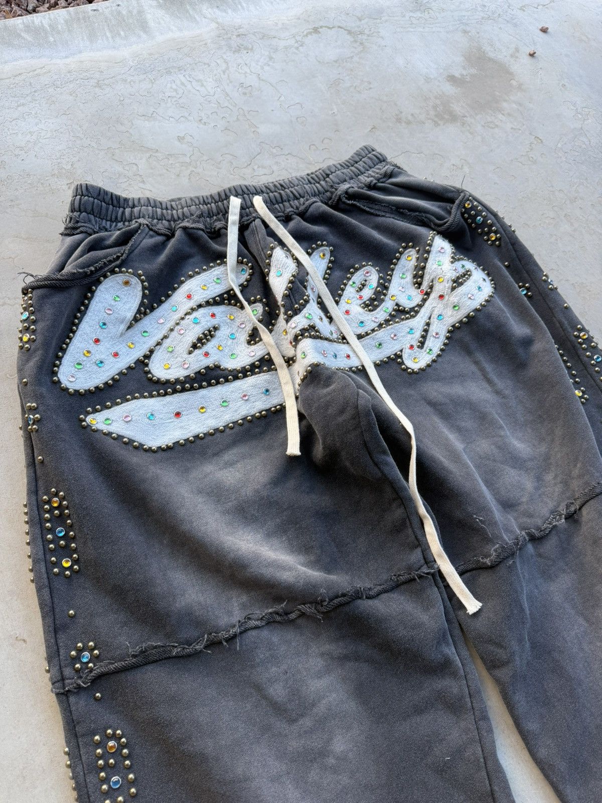 Vale Vale Skittle Rhinestone Sweatpants – Black Size Small New Size US 30 / EU 46 - 2 Thumbnail