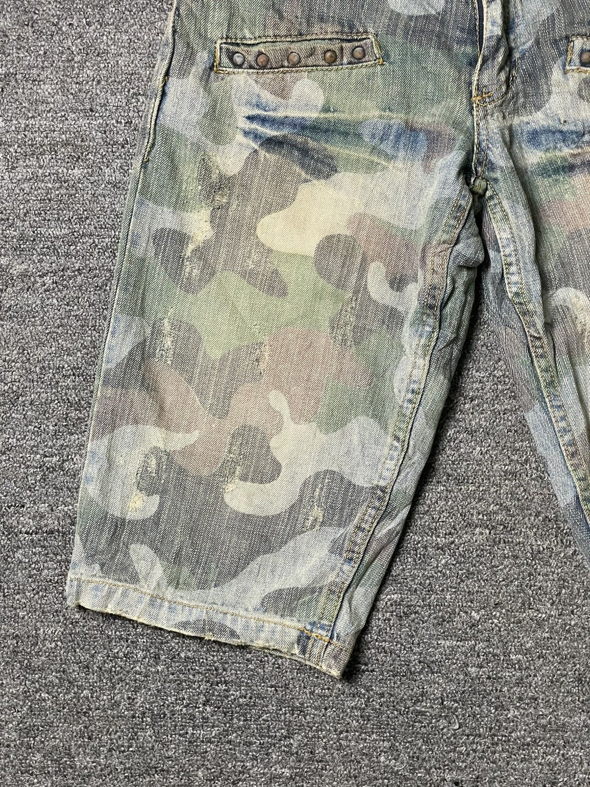 Japanese Brand × Vintage Vintage CRAZY LEOPARD Denim Shorts (95) Size US 28 / EU 44 - 3 Thumbnail