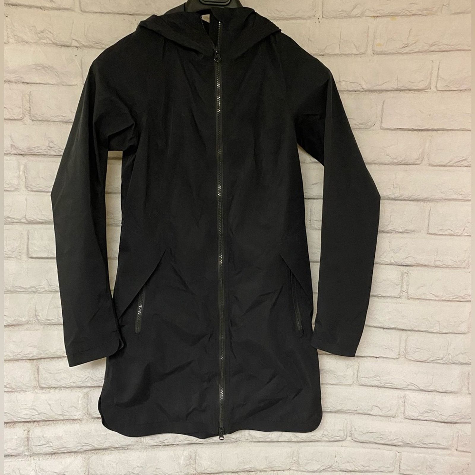 Lululemon Lululemon Raincoat Jacket Black Size XXS / US 00 / IT 34 - 1 Thumbnail