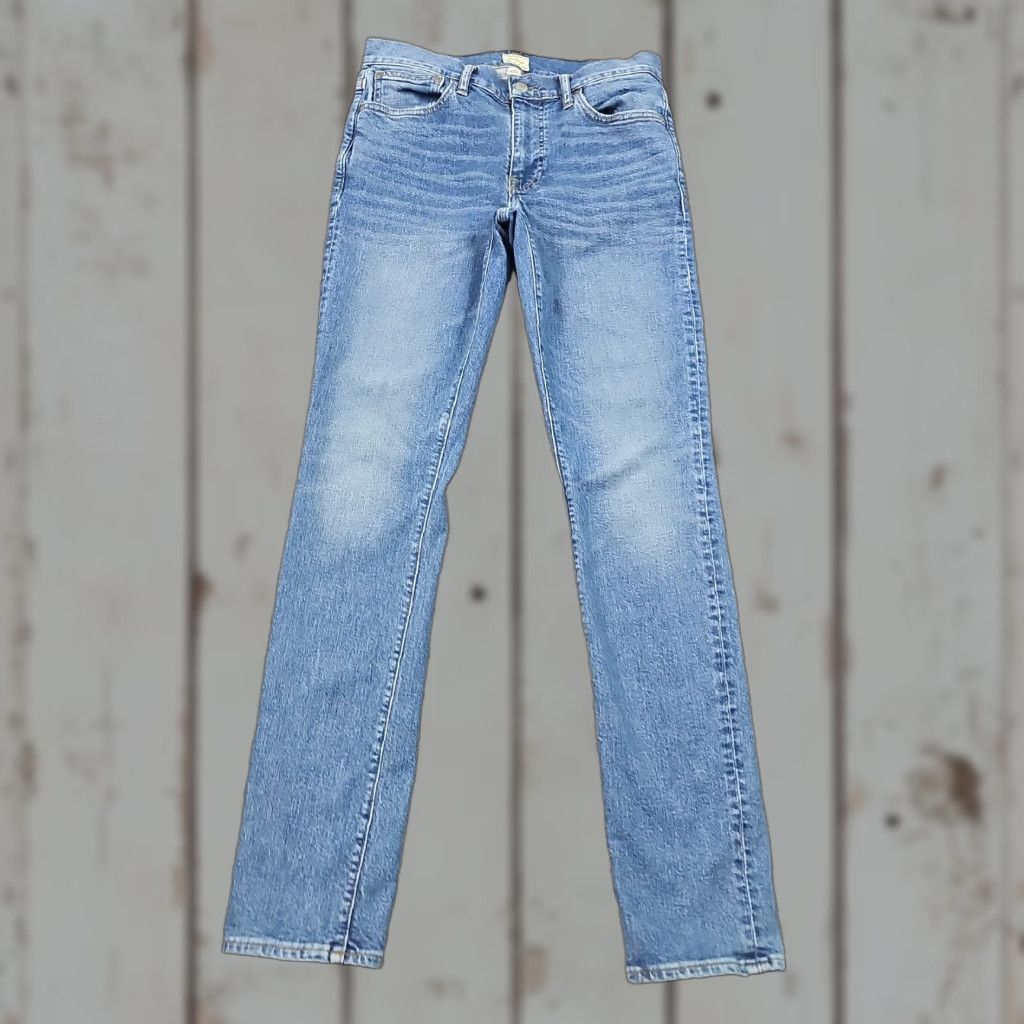 J.Crew J Crew Jeans Mens Slim Tapered 31 Light Wash Denim Stretch 28x32 Blue Cotton Spandex Regular 32 Inseam N/A 250 Size US 31 - 1 Thumbnail
