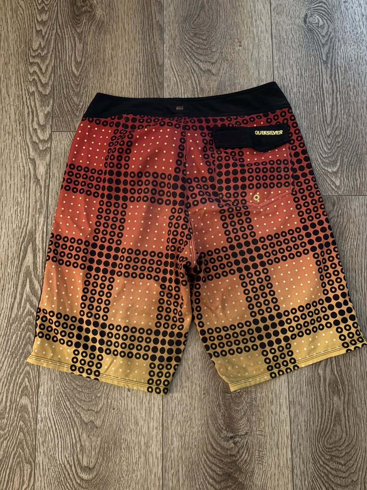 Quiksilver Vintage Quiksilver board shorts Size US 32 / EU 48 - 2 Thumbnail