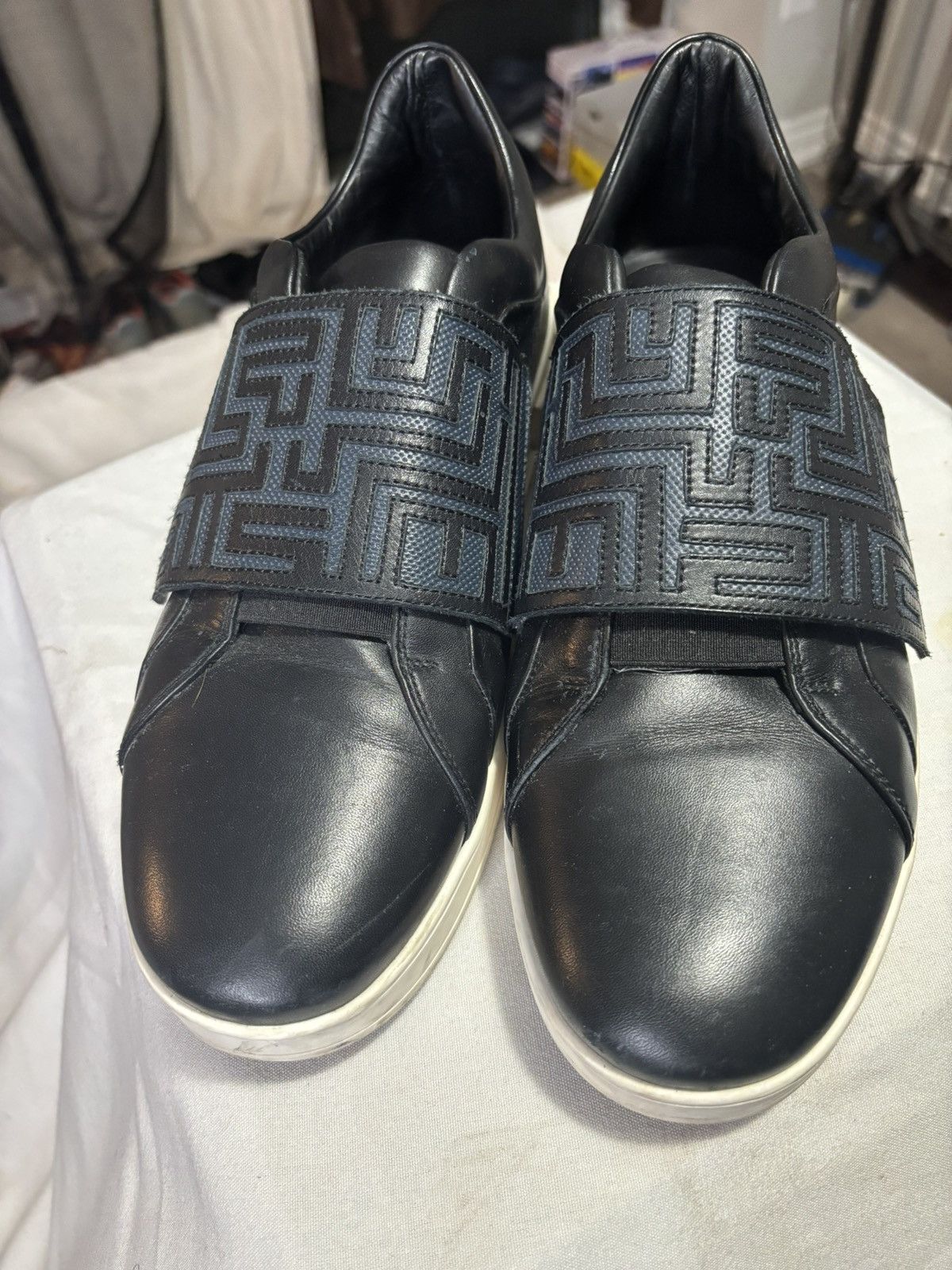 Versace [AUTHENTIC] Versace Italian Leather Lows - Made in Italy Size US 10 / EU 43 - 1 Thumbnail