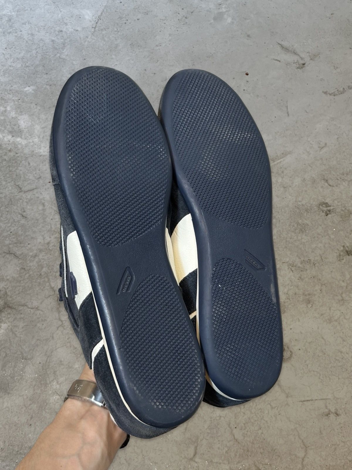 Diesel (SS15) WANTED LOW TOP Size US 10 / EU 43 - 8 Thumbnail