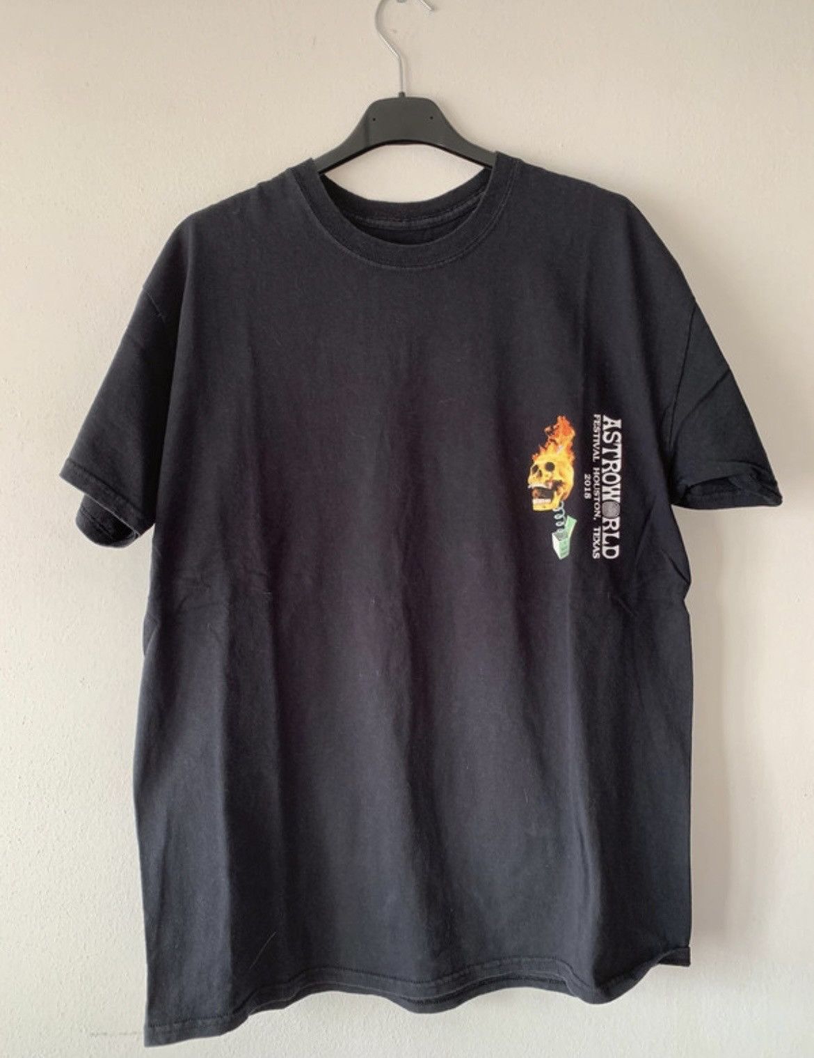 Travis Scott Travis Scott Astroworld festival tee Houston 2018 Size US M / EU 48-50 / 2 - 3 Thumbnail