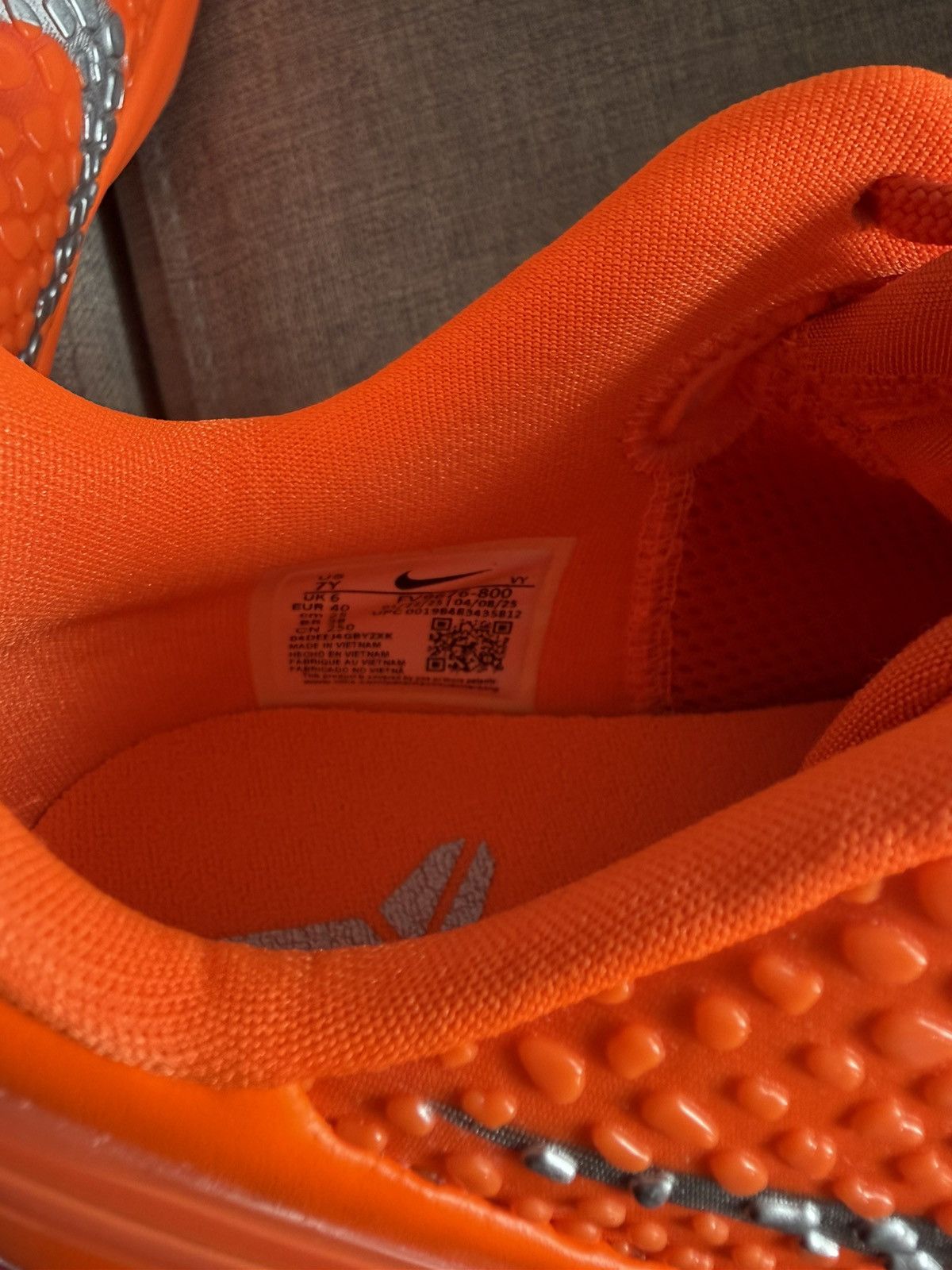 Nike Kobe VI GS Total orange Size US 7 / EU 40 - 8 Thumbnail