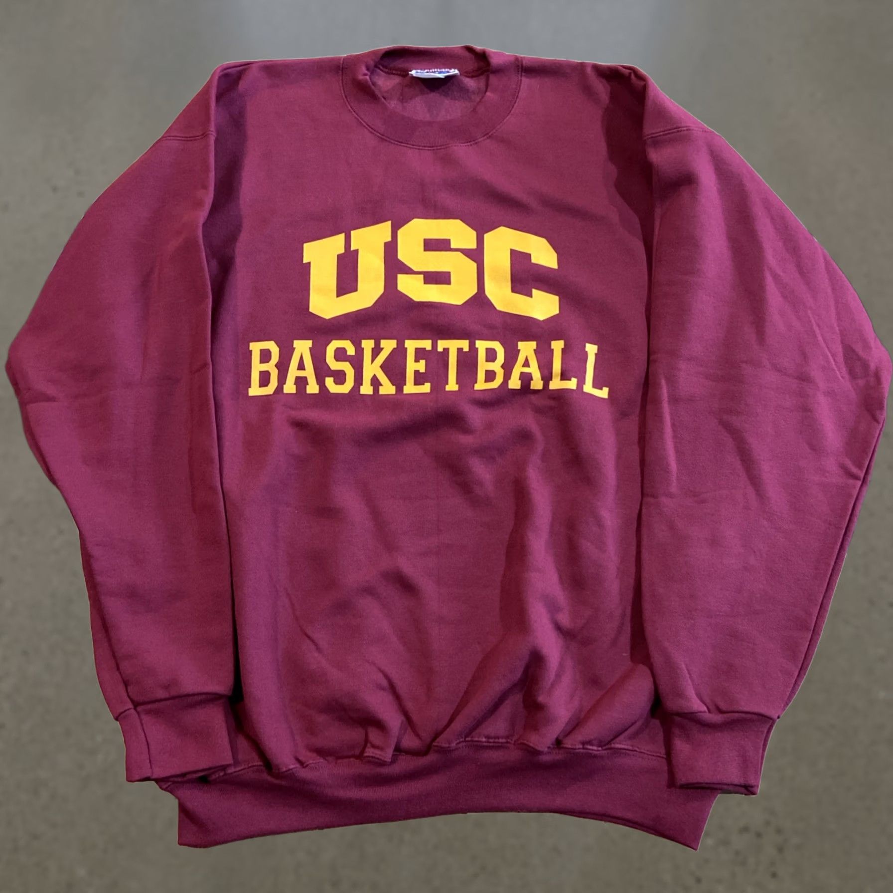 Hanes VINTAGE USC Trojans Hanes Crewneck Sweatshirt Size L Red Cotton Fleece Embroidered Logo Mens 90s College Sports Size US L / EU 52-54 / 3 - 1 Thumbnail