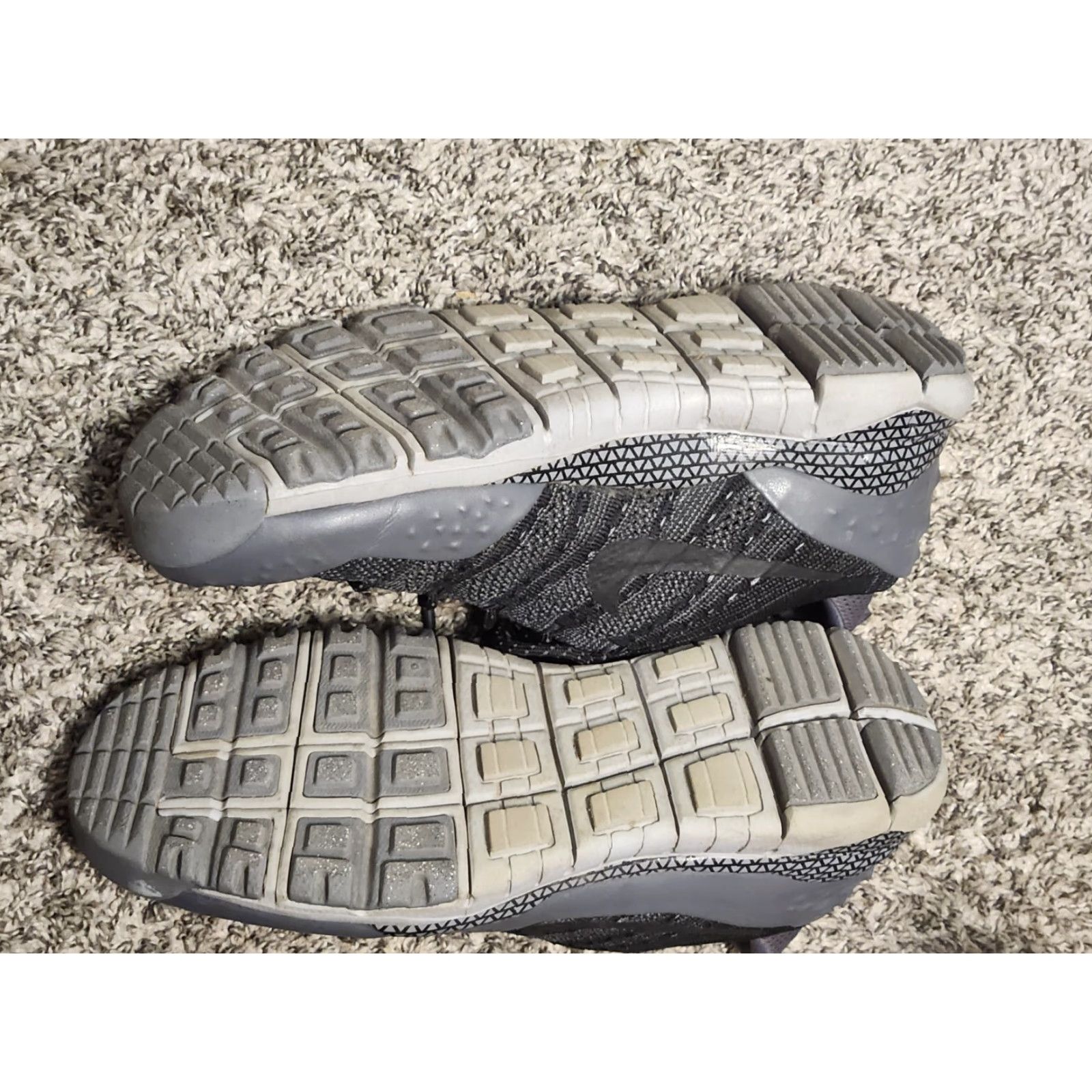 Nike Nike Lupinek Flyknit Low Hiking Trail 853954-001 Dark Grey Mens Size 10 Size US 9 / EU 42 - 4 Thumbnail