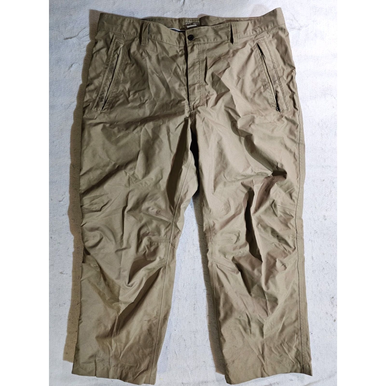 Vintage LL Bean Classic Polyester Hiking Pants Rain Resistant Mens 42x29 Reinforced Beige 5-Pocket Design Moisture Wicking Quick Dry Stretch Size US 42 / EU 58 - 2 Thumbnail