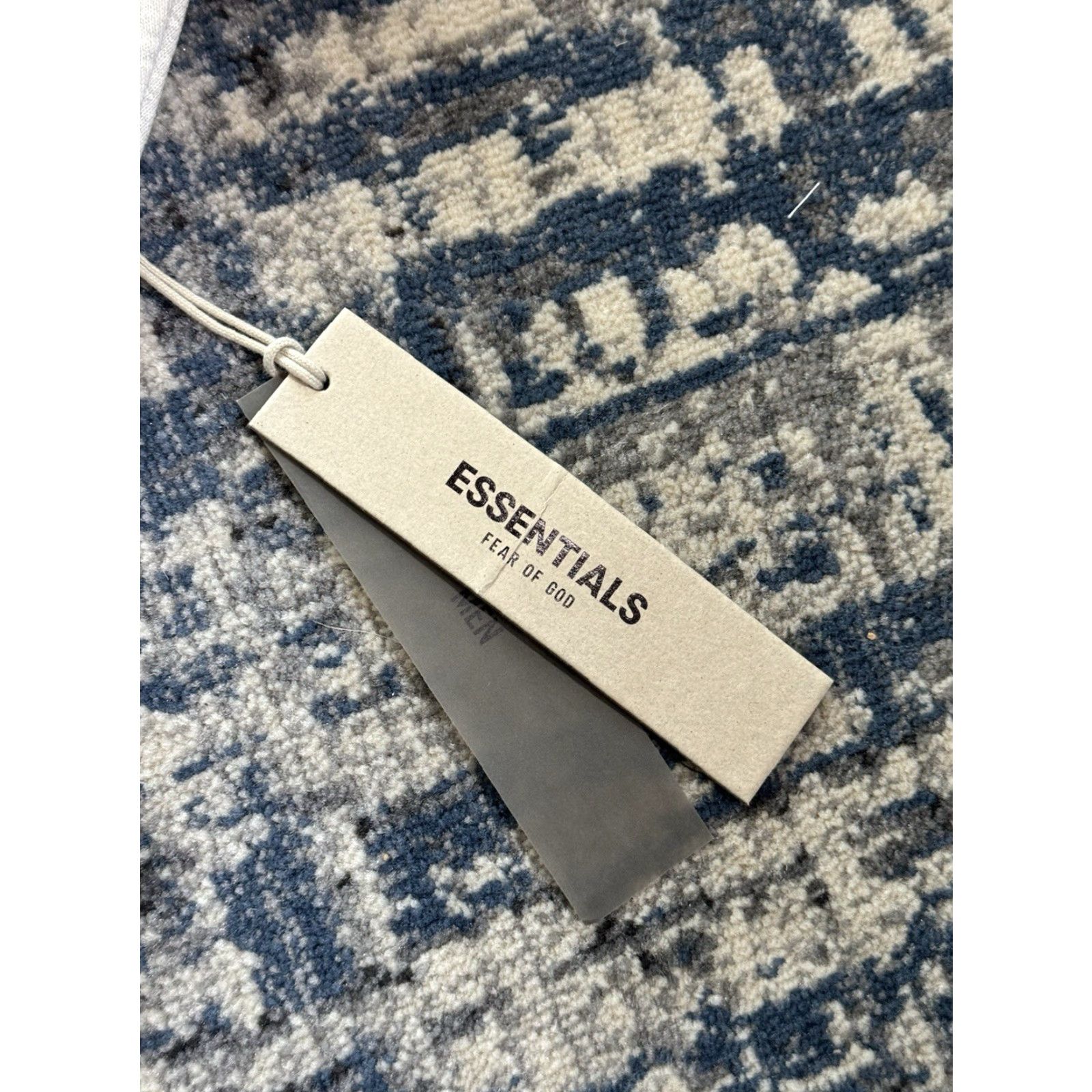Essentials Fear of God Essentials Hoodie FW22 Light Oatmeal Gray Medium NWT Hooded Oversized Pockets Pullover Men Shirt? Size US M / EU 48-50 / 2 - 5 Thumbnail