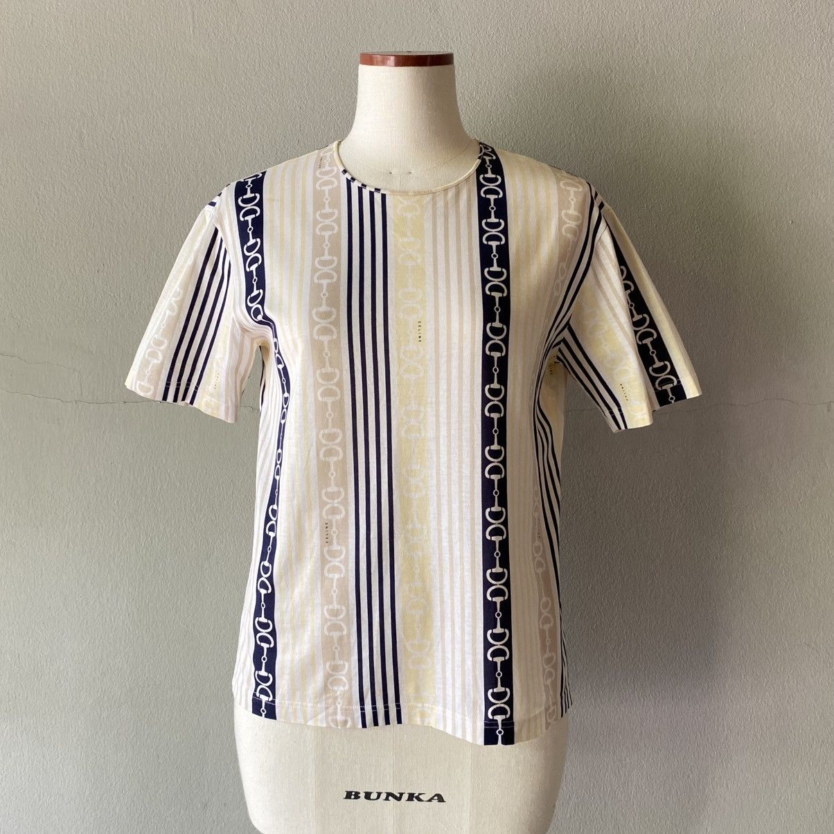 Celine CELINE Beige & Navy Chain Stripe Tee Size XS / US 0-2 / IT 36-38 - 11 Thumbnail
